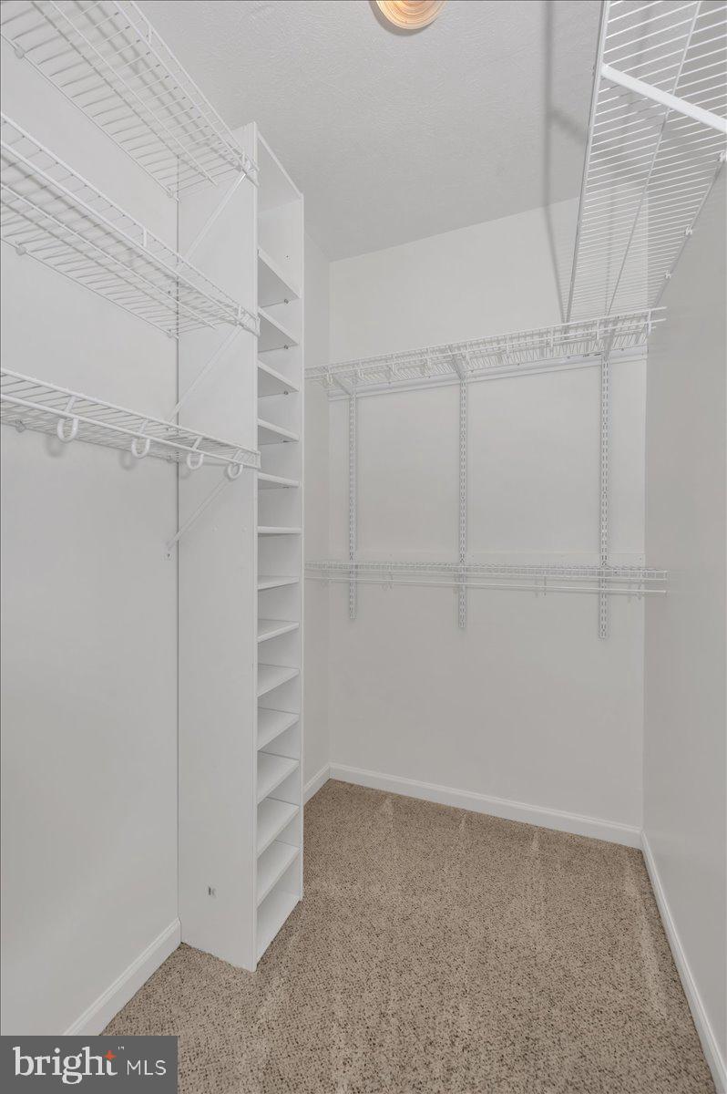 SUMMERLAND MANOR - Residential