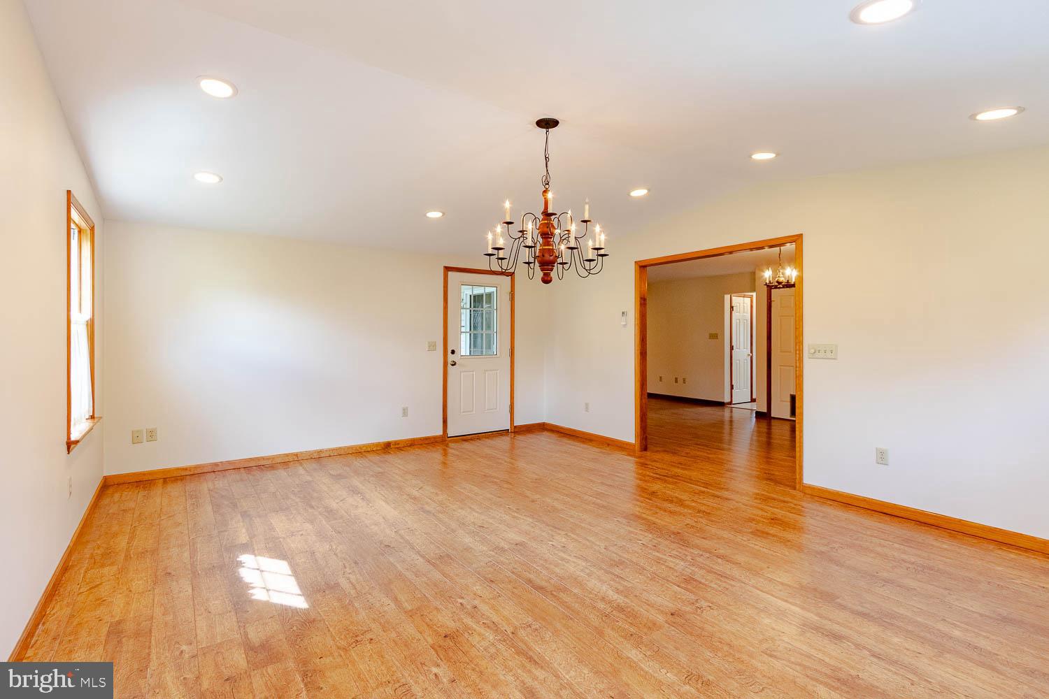 OAK GROVE - Residential