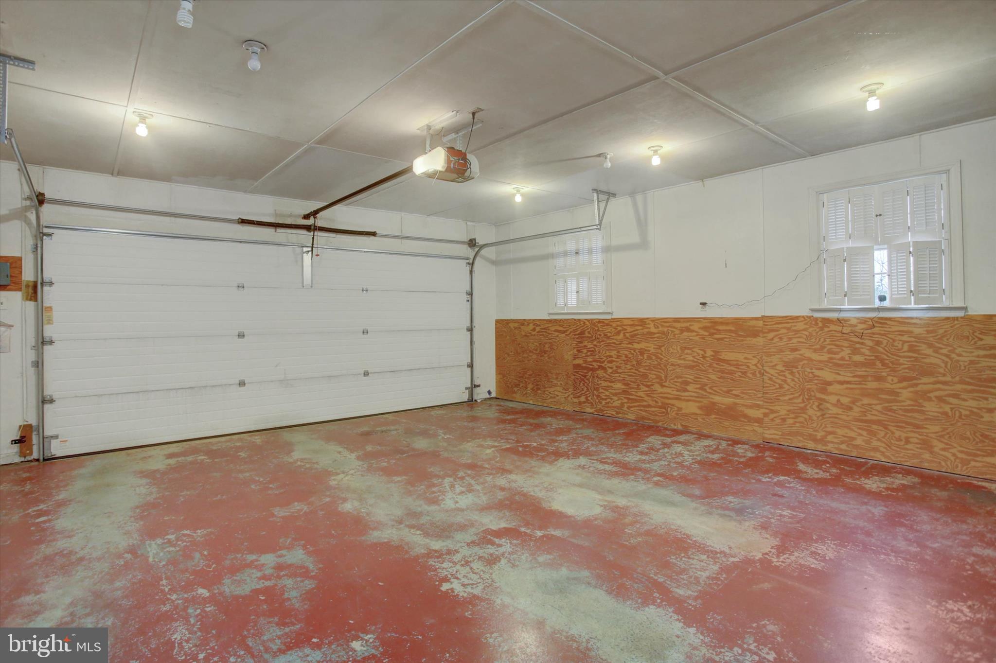 SOUTH GUILFORD HILLS - Residential