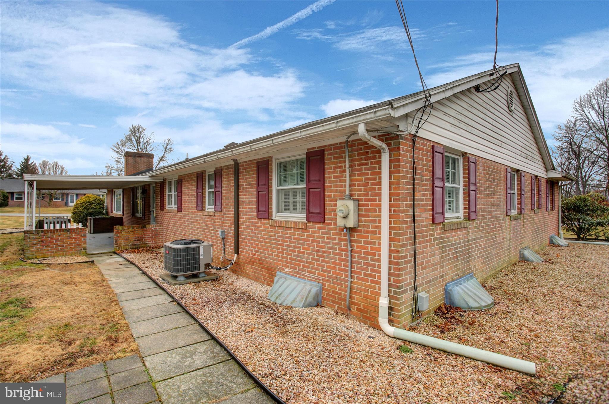 SOUTH GUILFORD HILLS - Residential