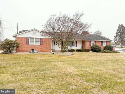 Tiny photo for 34 Acorn Cir, CHAMBERSBURG, PA 17202 (MLS # PAFL2032768)