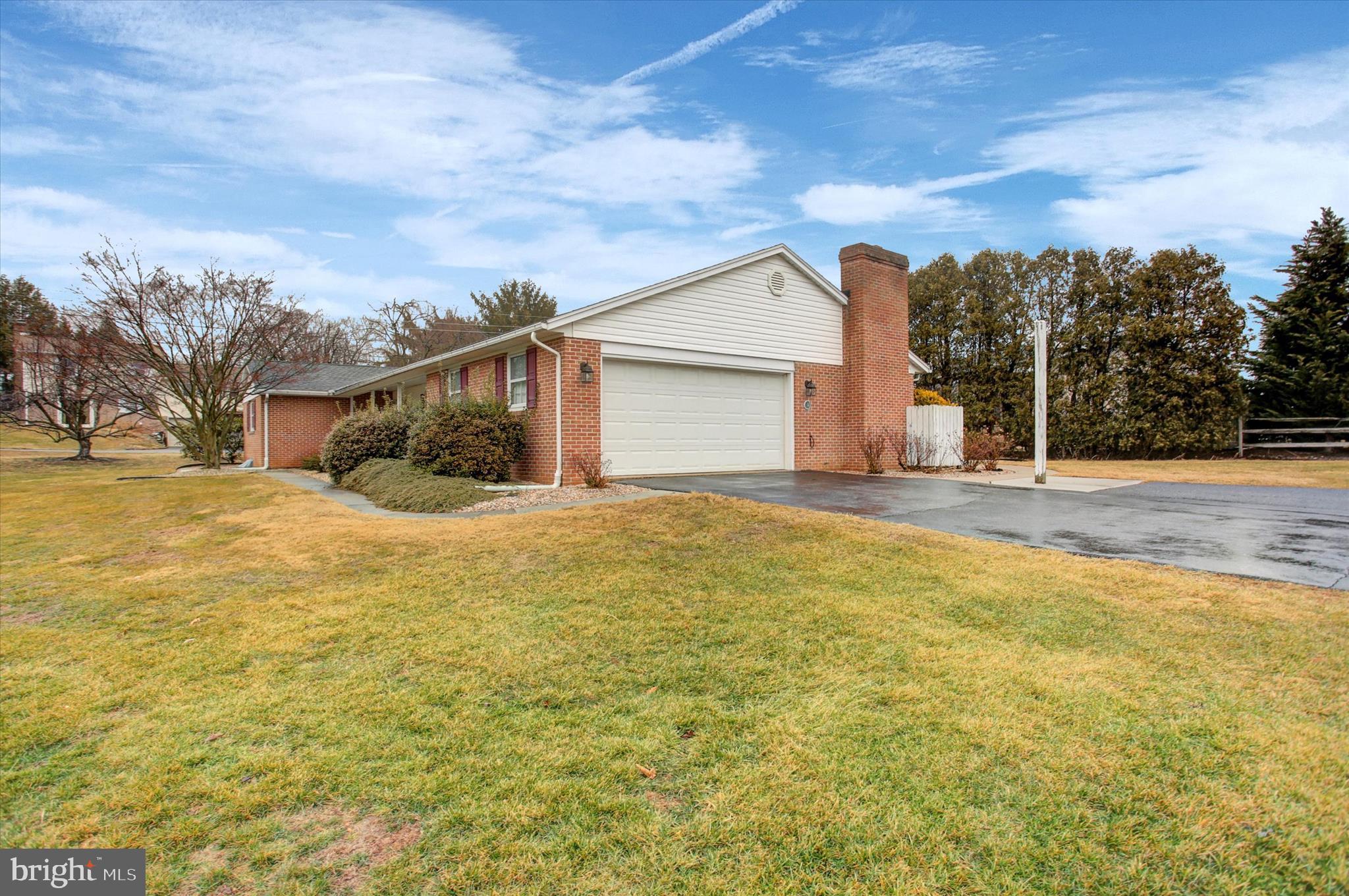 SOUTH GUILFORD HILLS - Residential