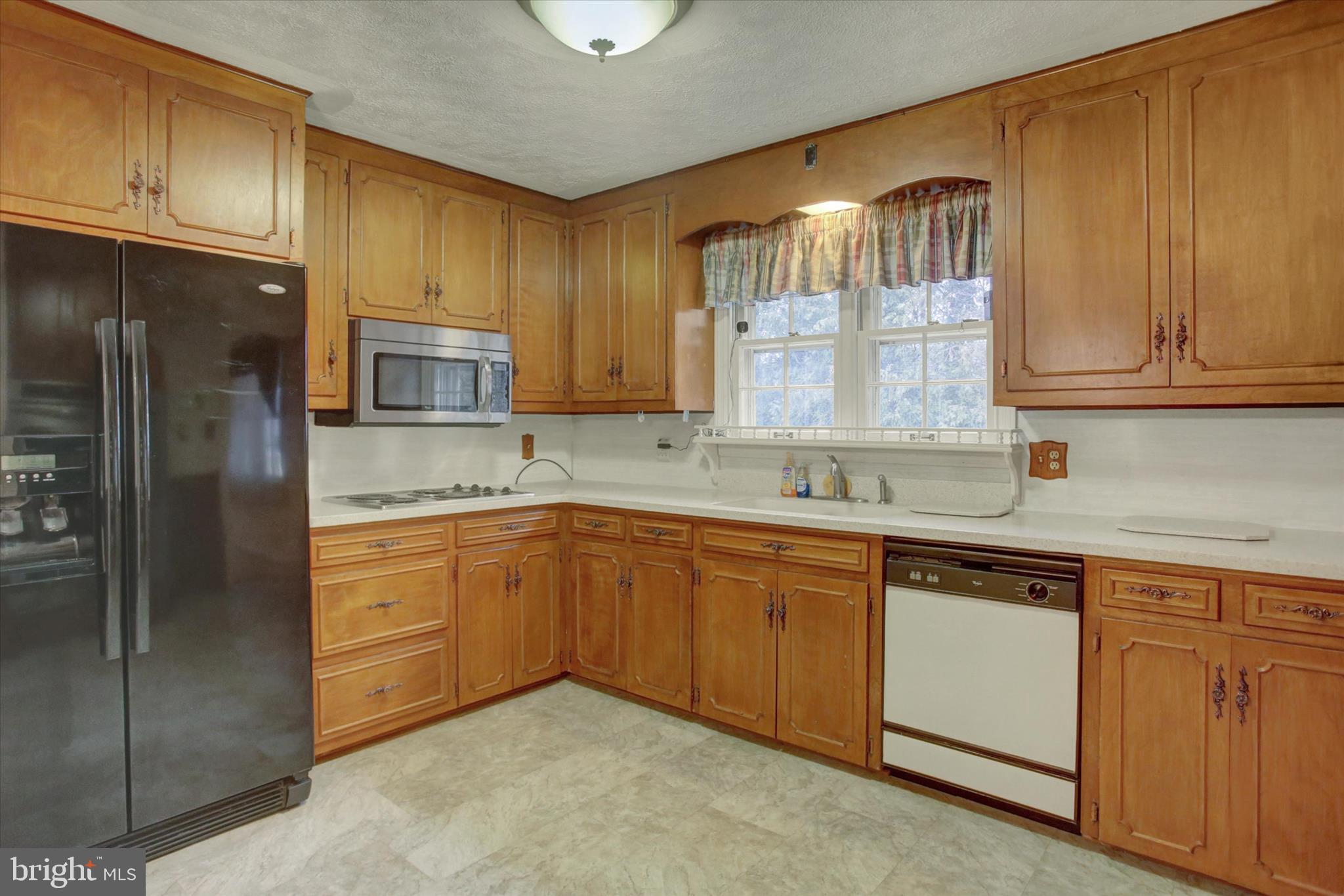 SOUTH GUILFORD HILLS - Residential