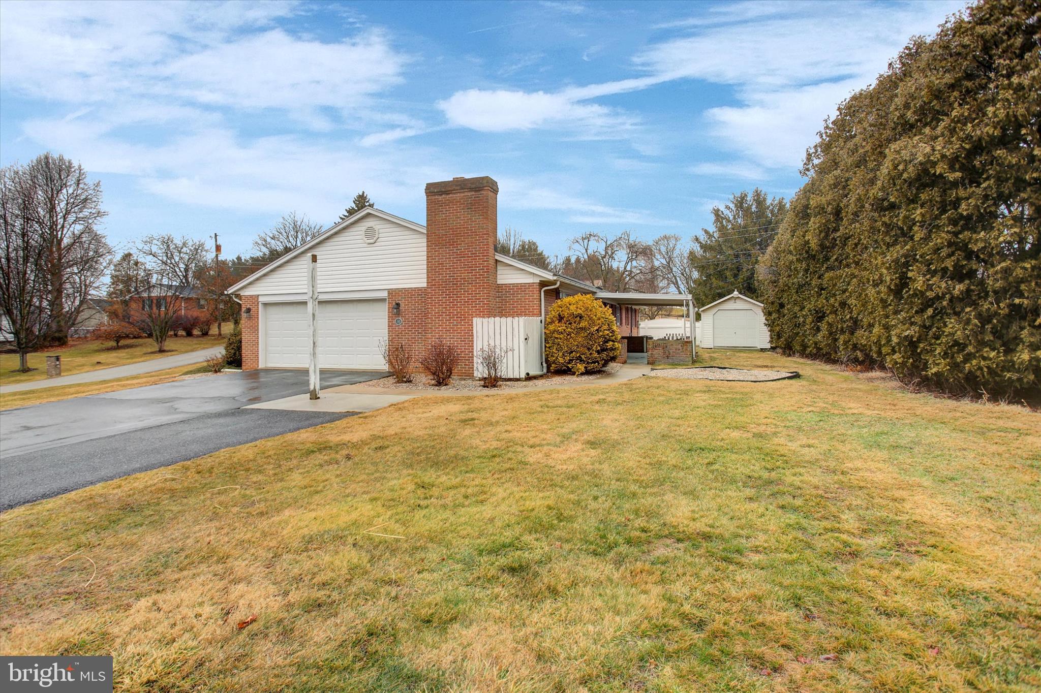 SOUTH GUILFORD HILLS - Residential