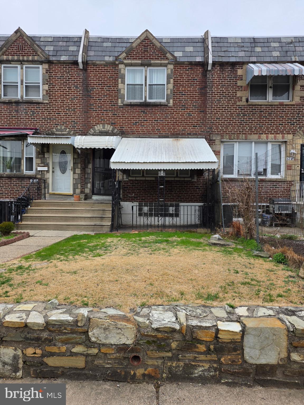 MAYFAIR - Residential