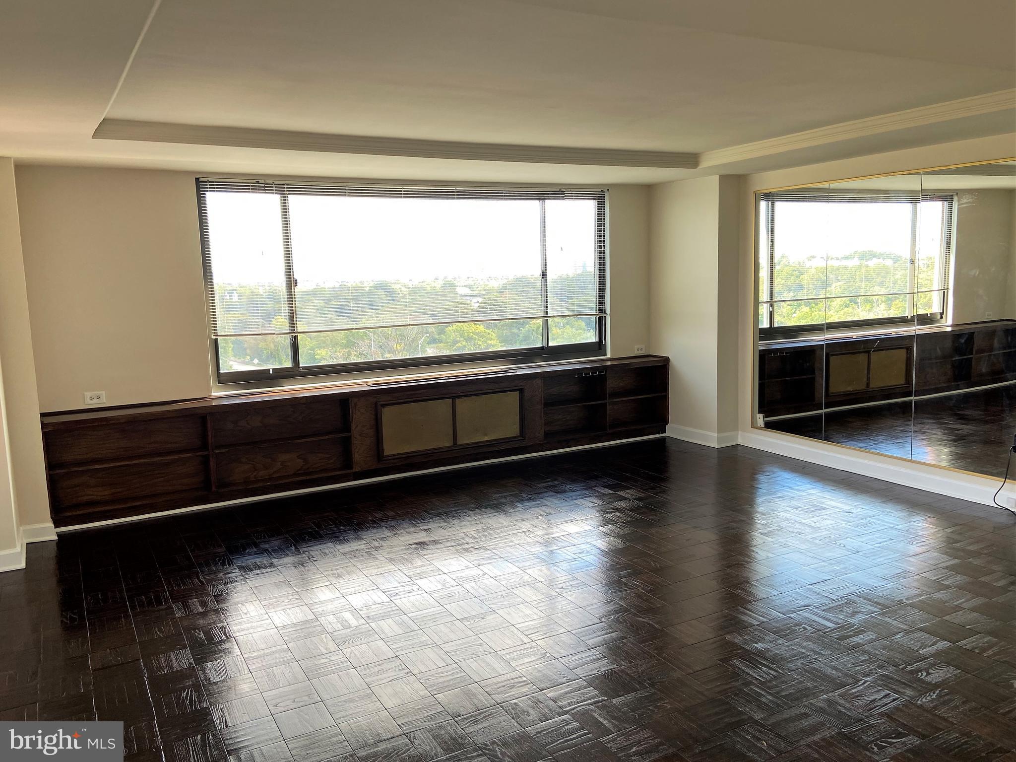 RIVER PLACE SOUTH - Residential Lease