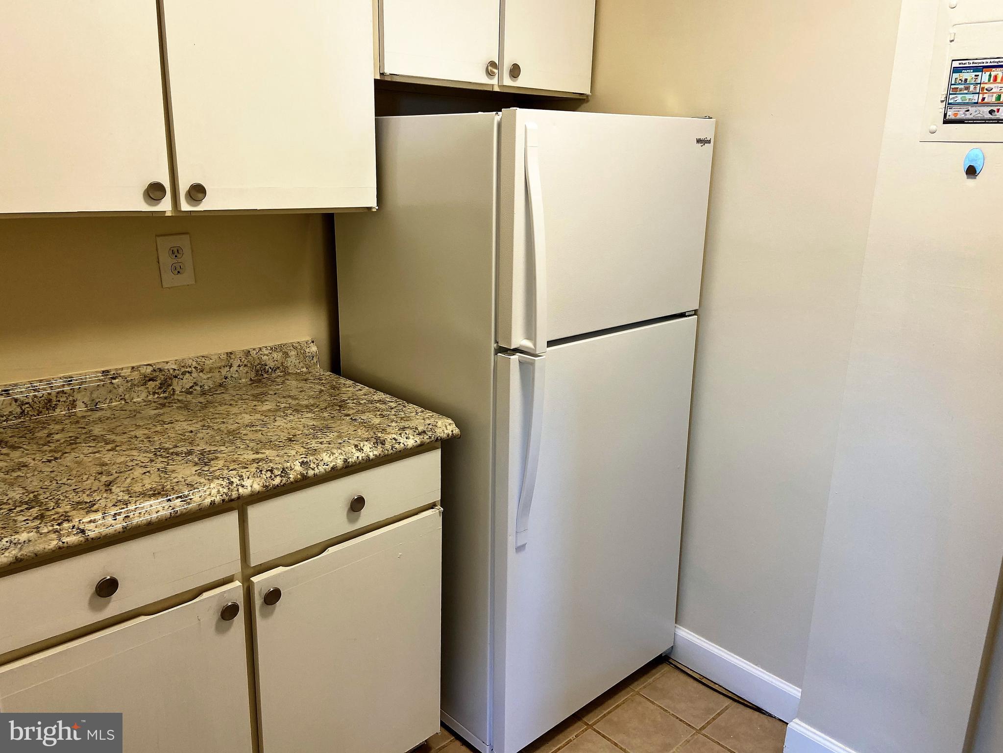 RIVER PLACE SOUTH - Residential Lease