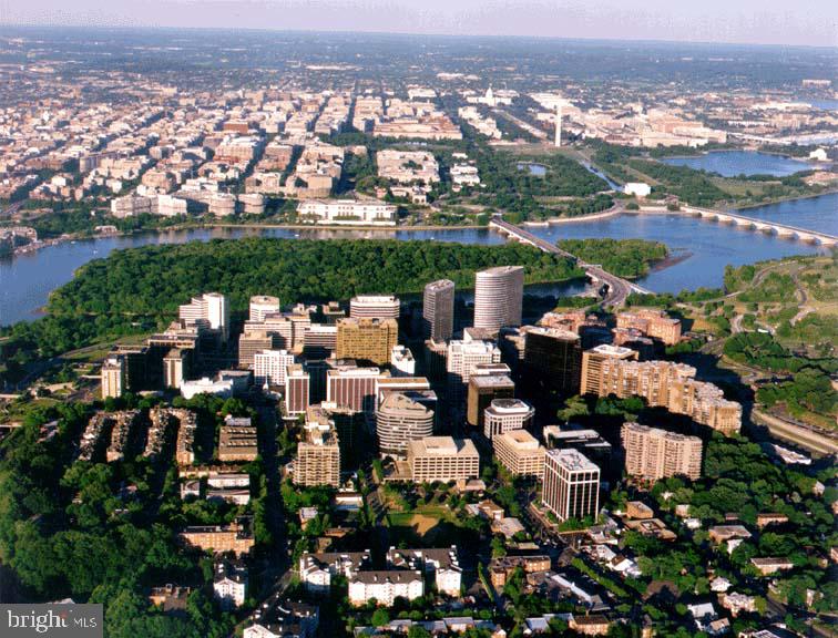 RIVER PLACE SOUTH - Residential Lease