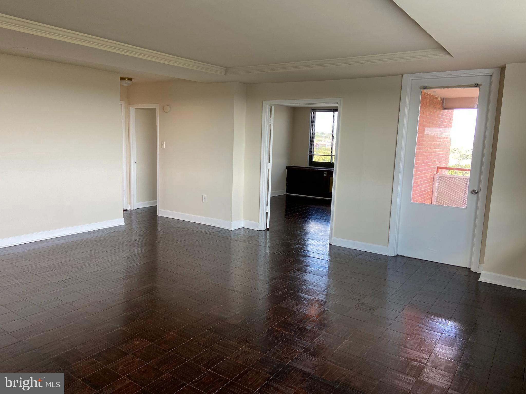 RIVER PLACE SOUTH - Residential Lease