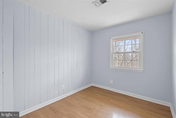 LONDON TOWNE - Residential