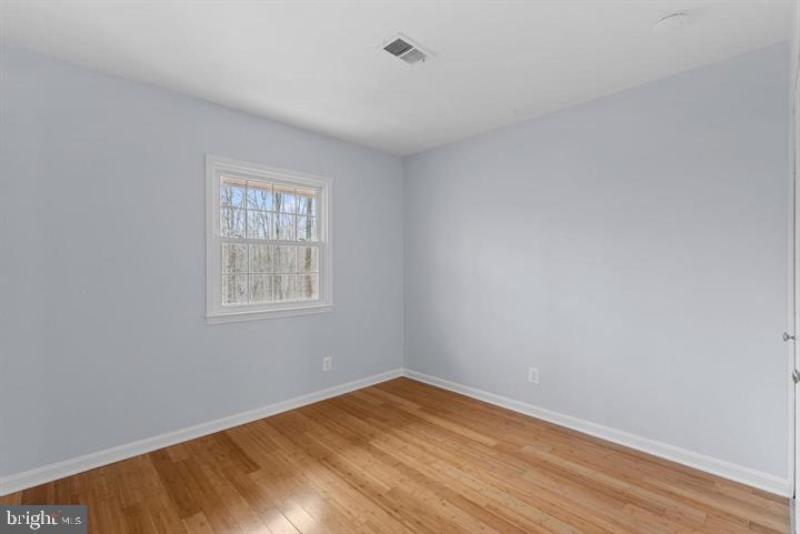 LONDON TOWNE - Residential