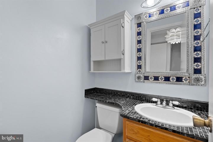 LONDON TOWNE - Residential