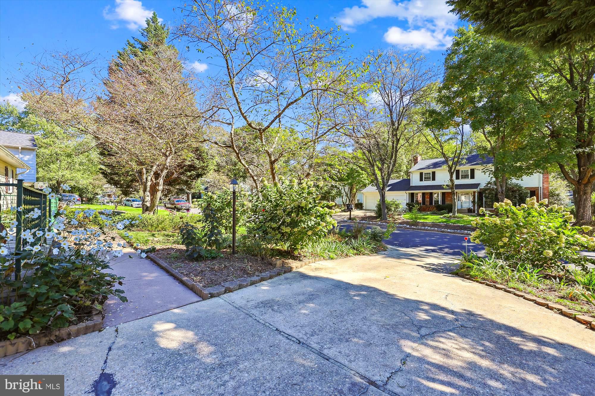 ROLLANDWOOD - Residential