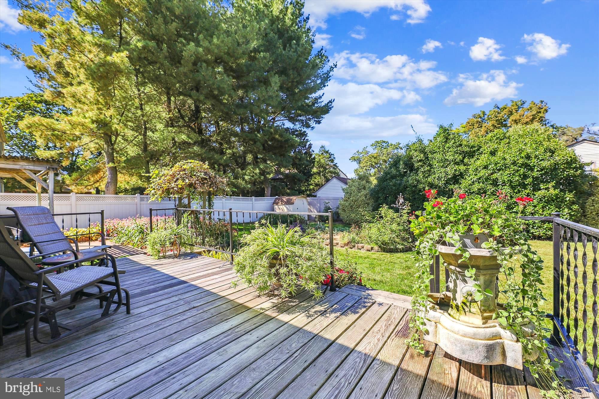 ROLLANDWOOD - Residential