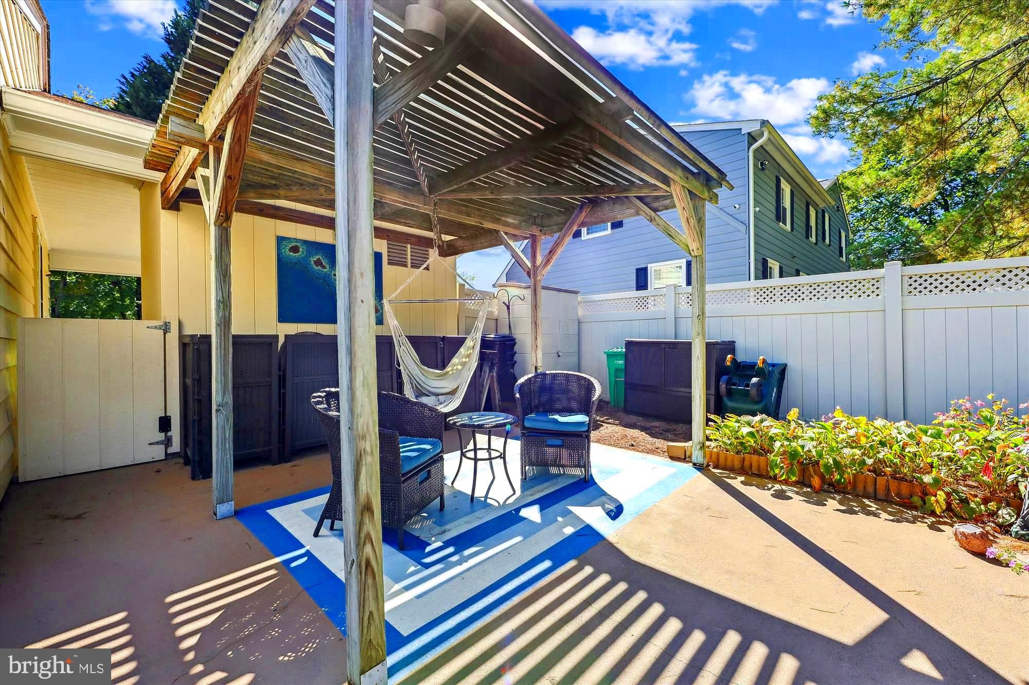 ROLLANDWOOD - Residential