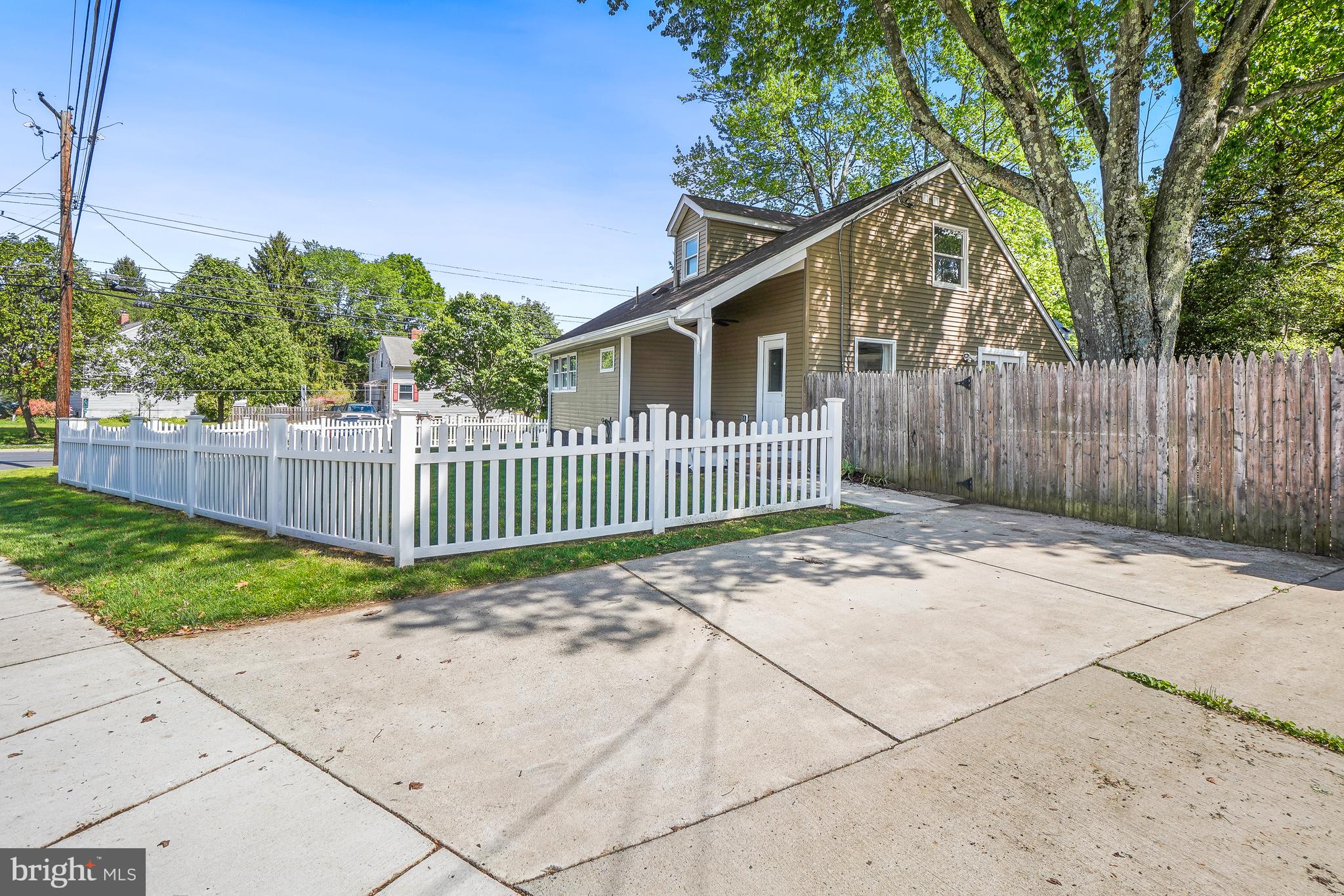 12804 ARDENNES AVENUE