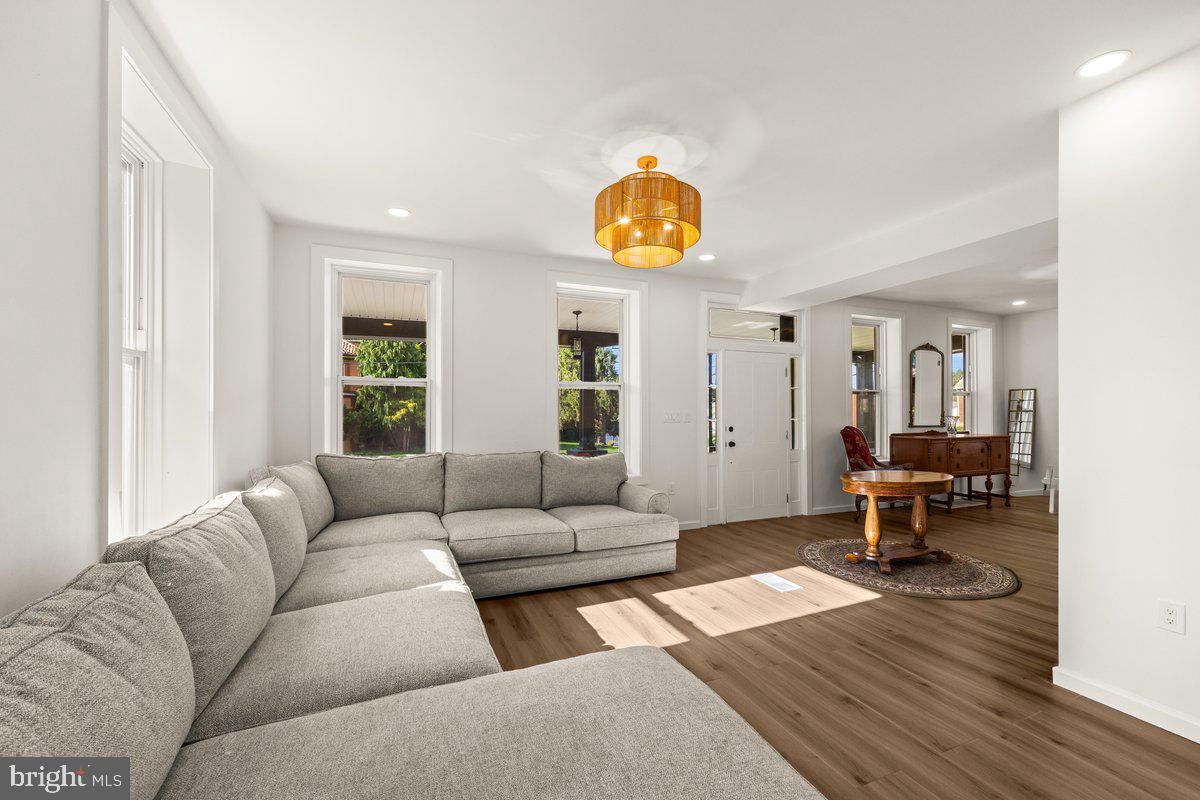 1006 COLEBROOK ROAD