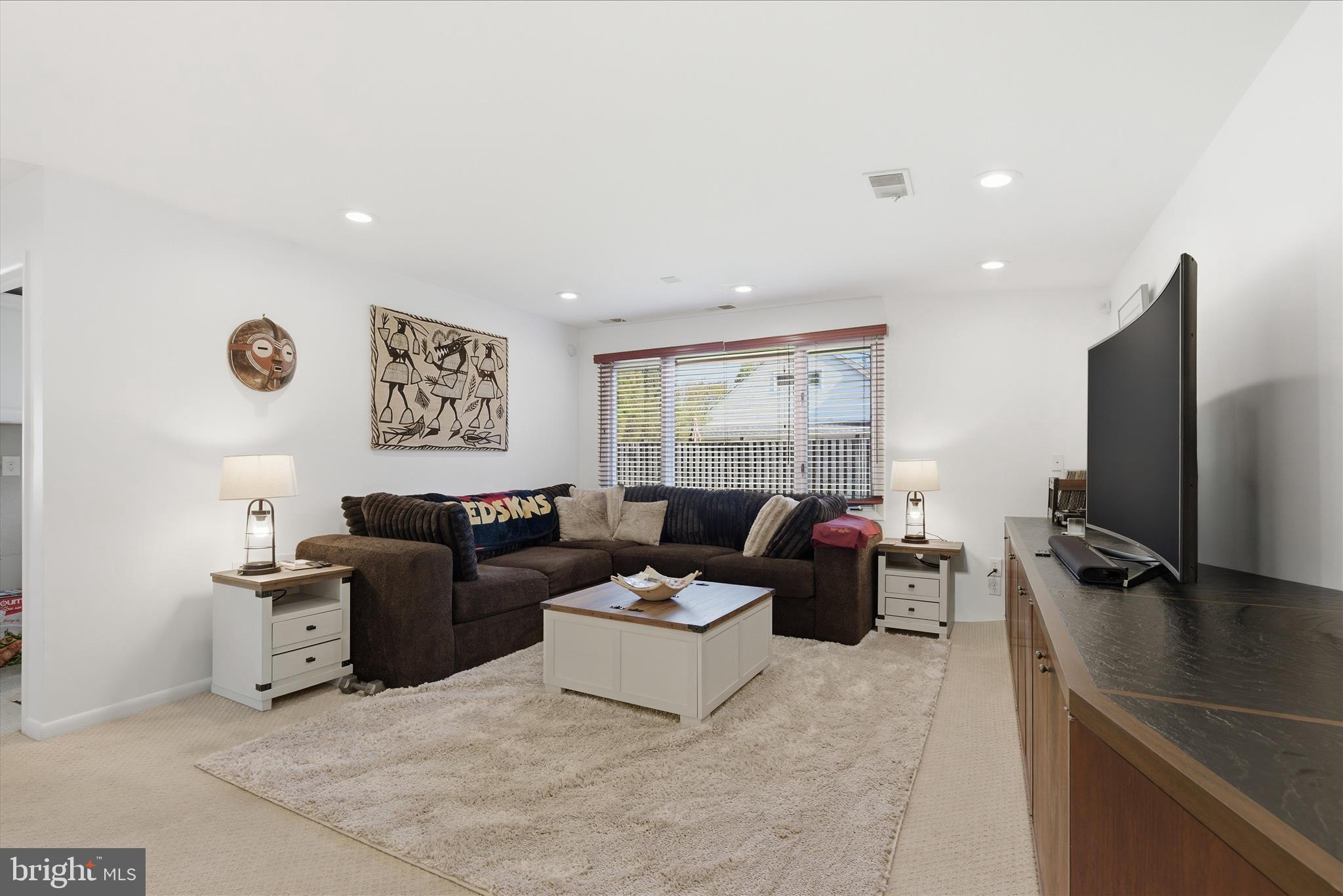 LONG MEADOW ESTATES - Residential