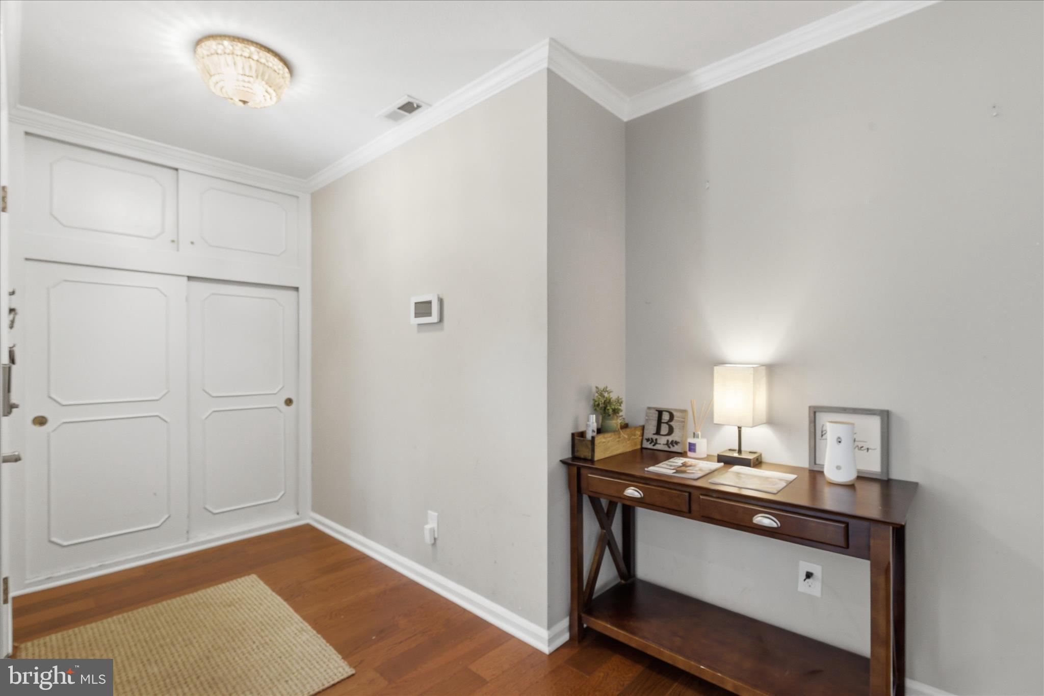 LONG MEADOW ESTATES - Residential