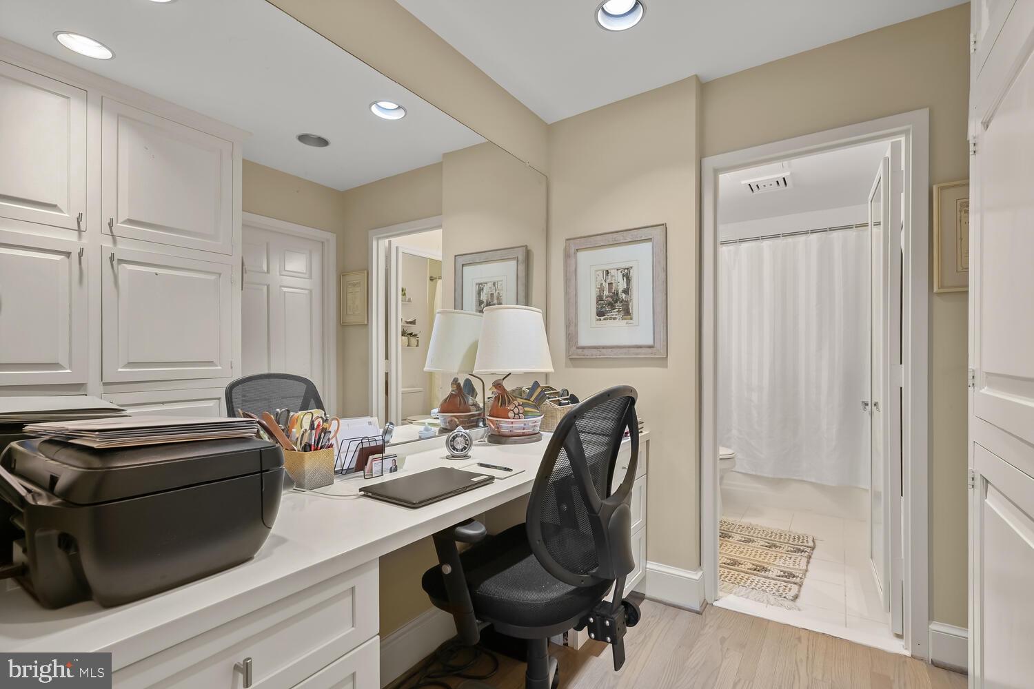 CHEVY CHASE - Residential