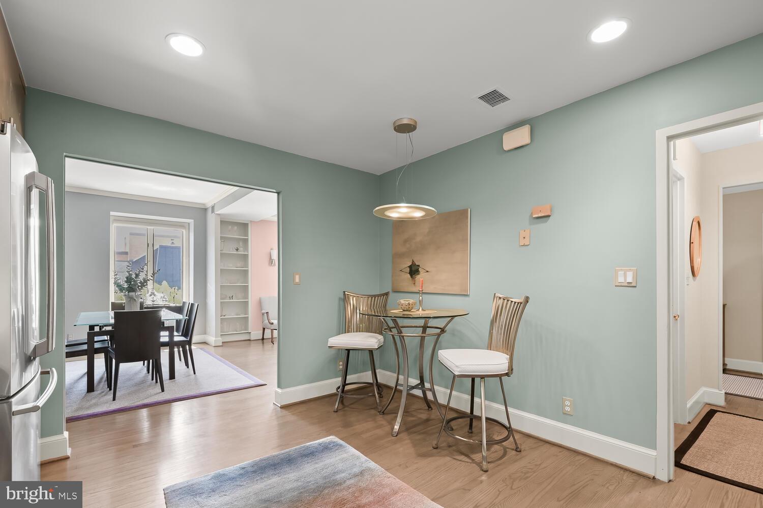 CHEVY CHASE - Residential