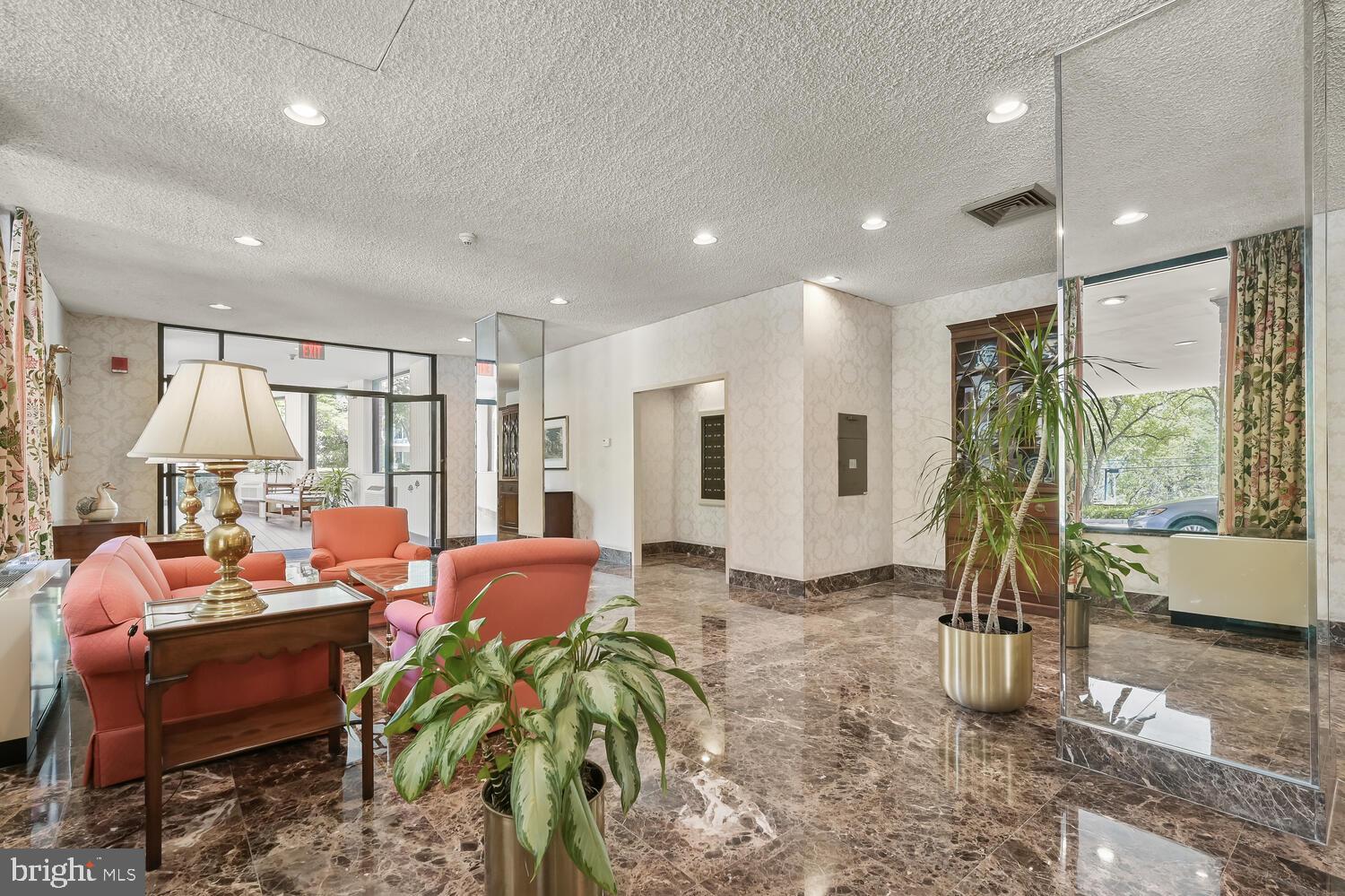 CHEVY CHASE - Residential