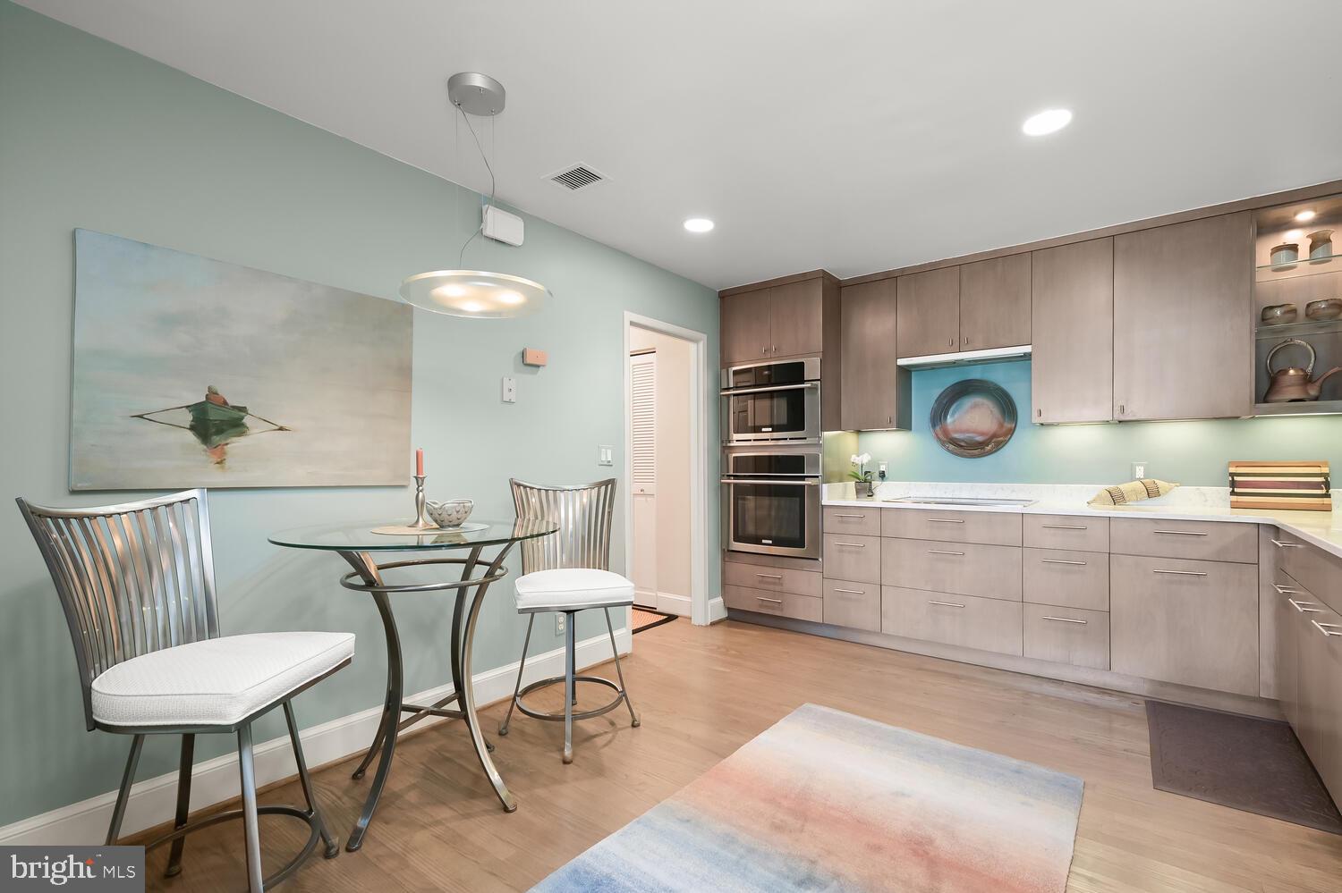 CHEVY CHASE - Residential