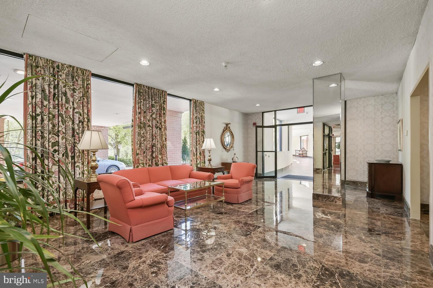 CHEVY CHASE - Residential