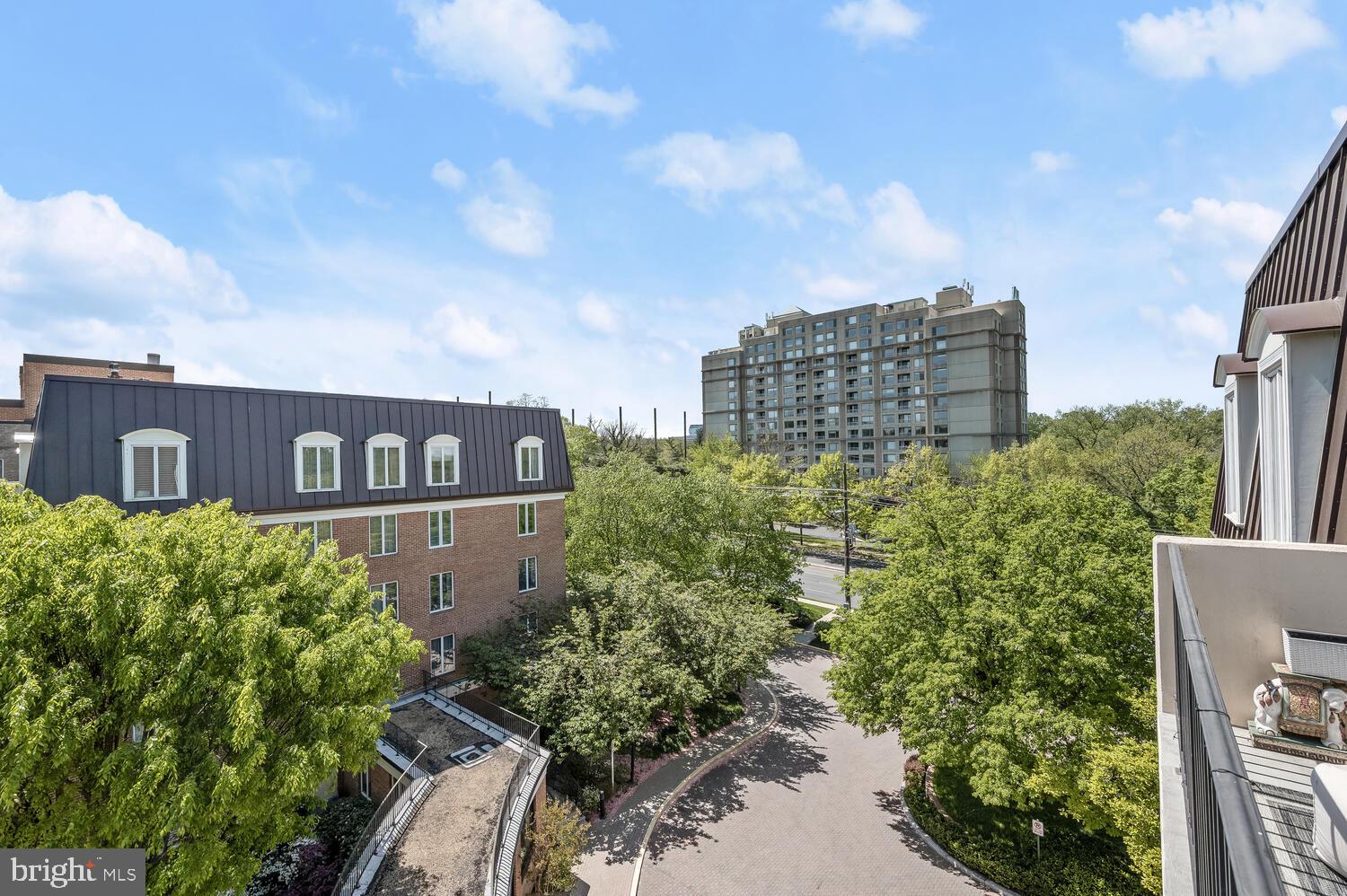 CHEVY CHASE - Residential