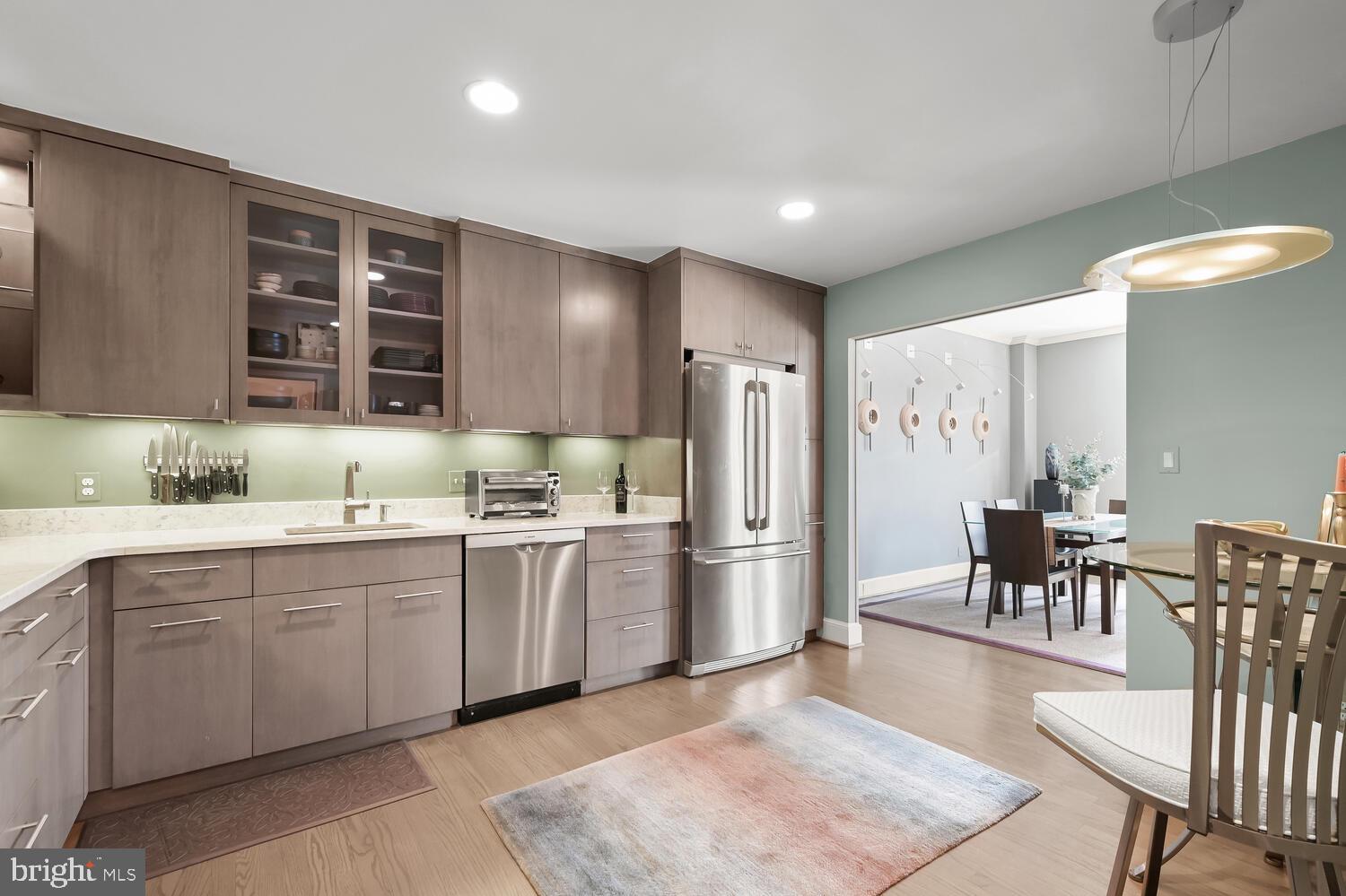 CHEVY CHASE - Residential