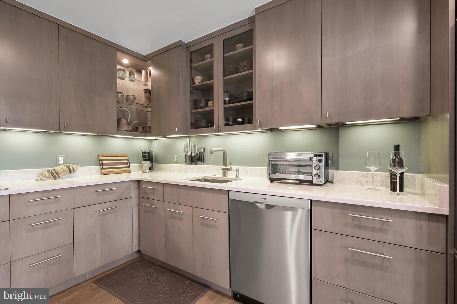 CHEVY CHASE - Residential