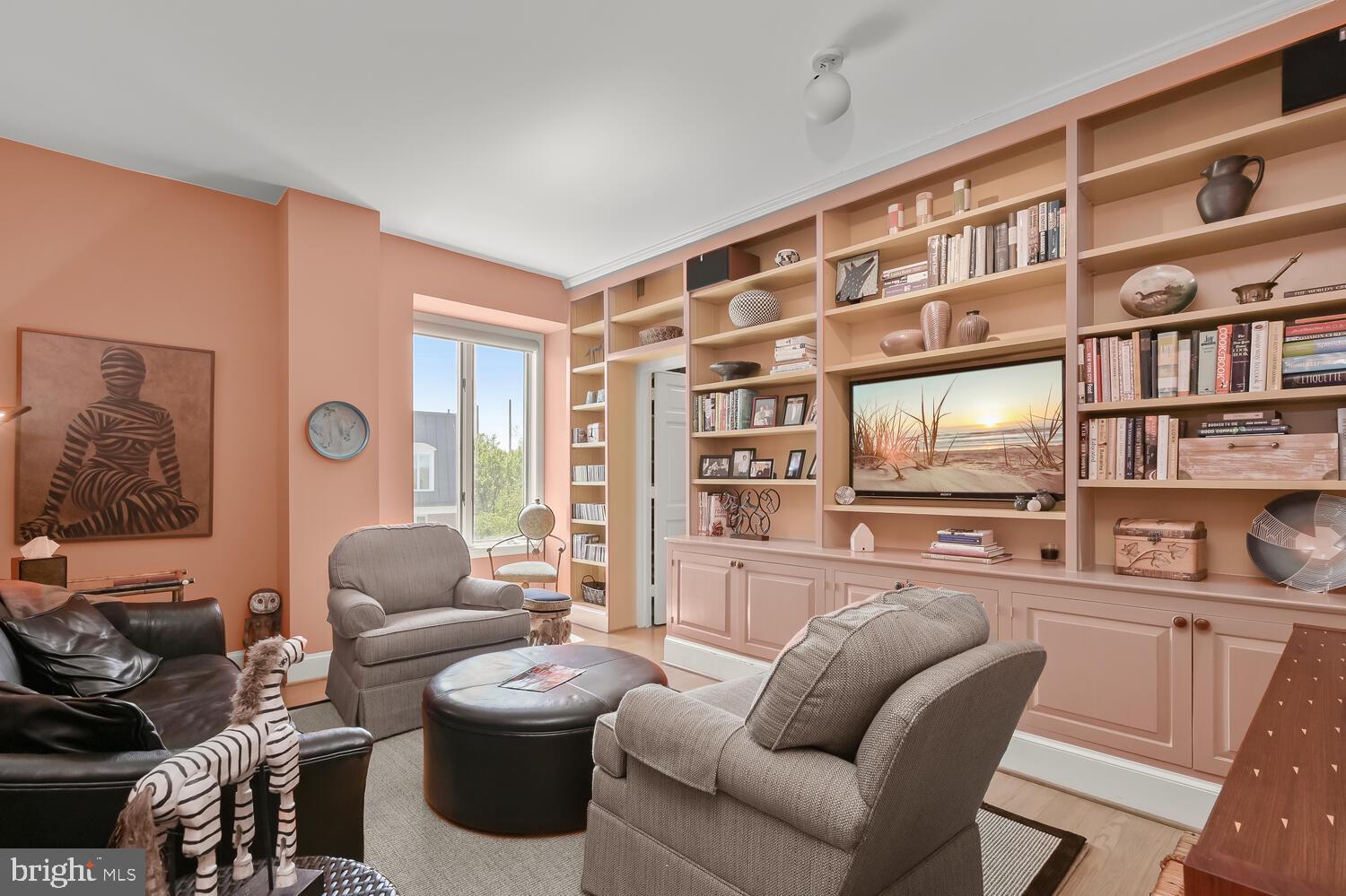 CHEVY CHASE - Residential