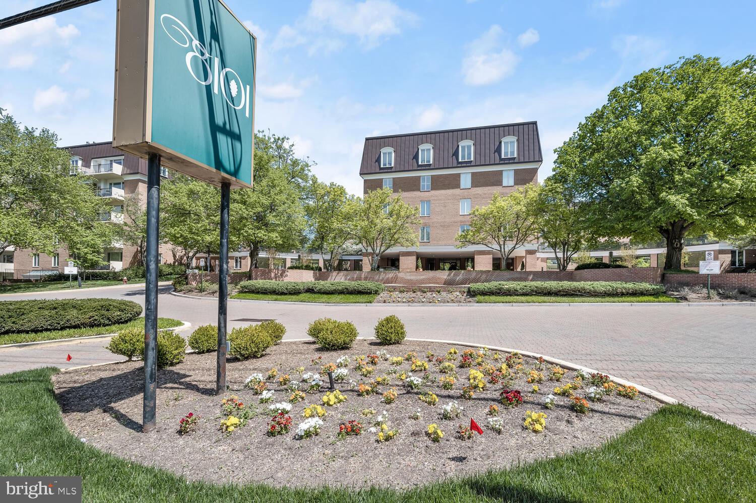 CHEVY CHASE - Residential