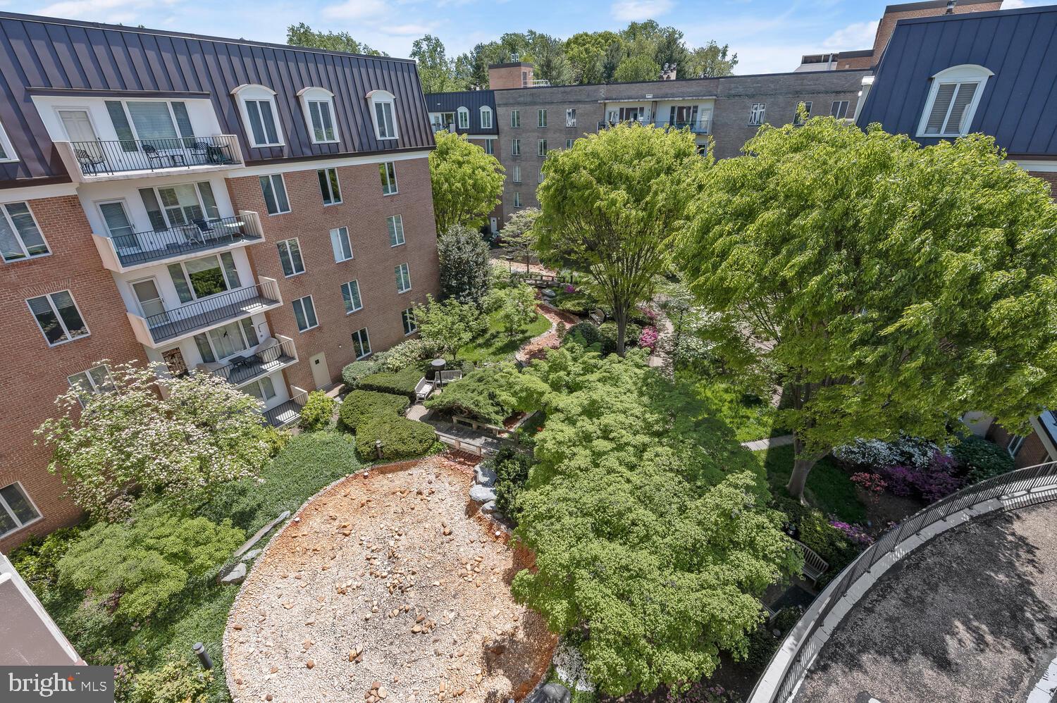 CHEVY CHASE - Residential