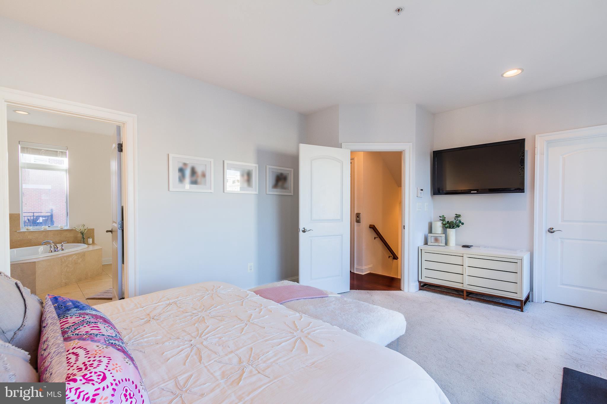 PIER HOMES AT HARBORVIEW - Residential Lease