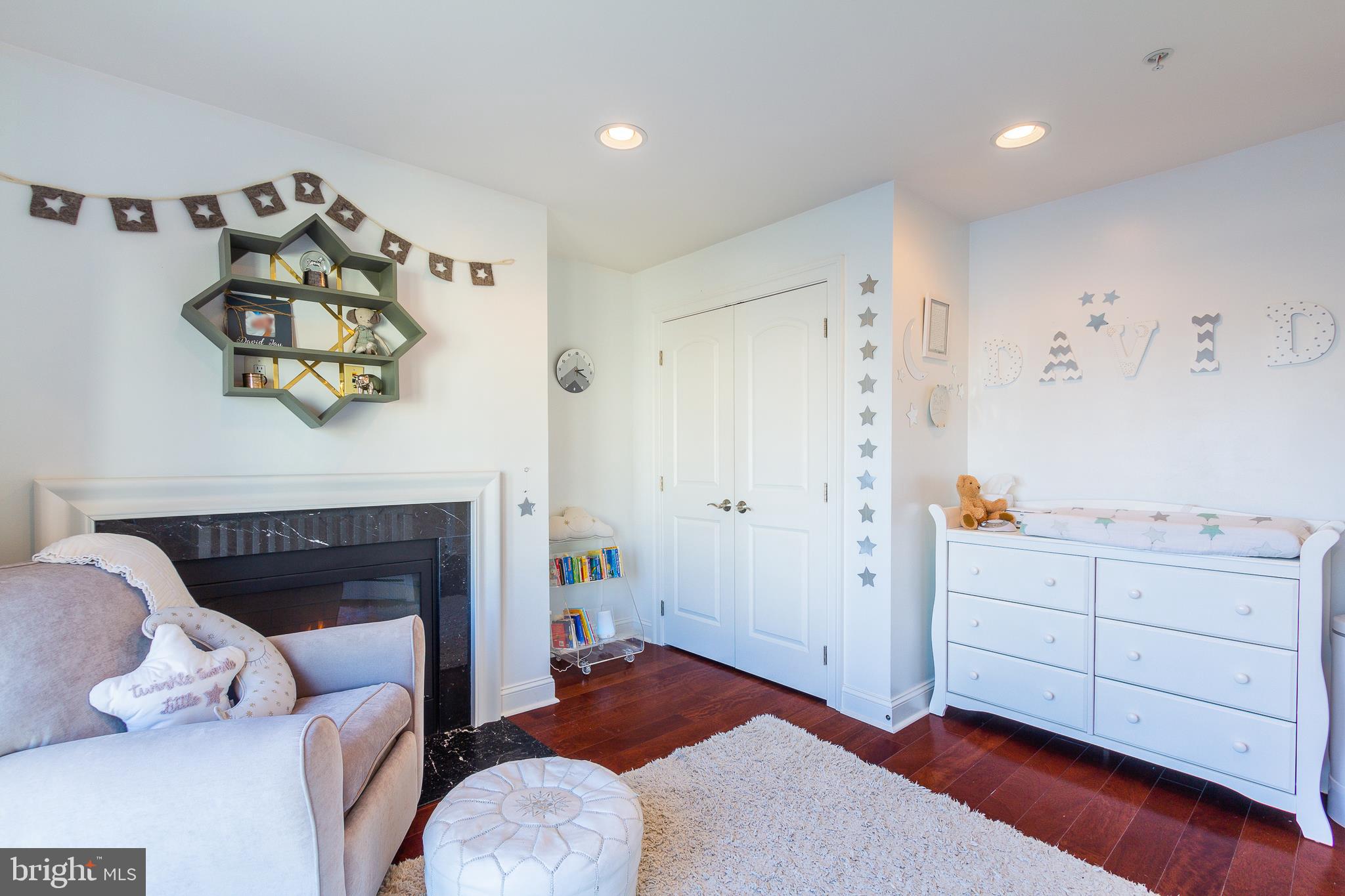 PIER HOMES AT HARBORVIEW - Residential Lease