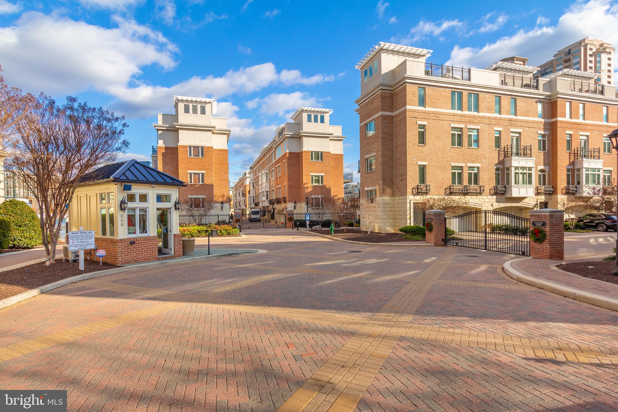 PIER HOMES AT HARBORVIEW - Residential Lease