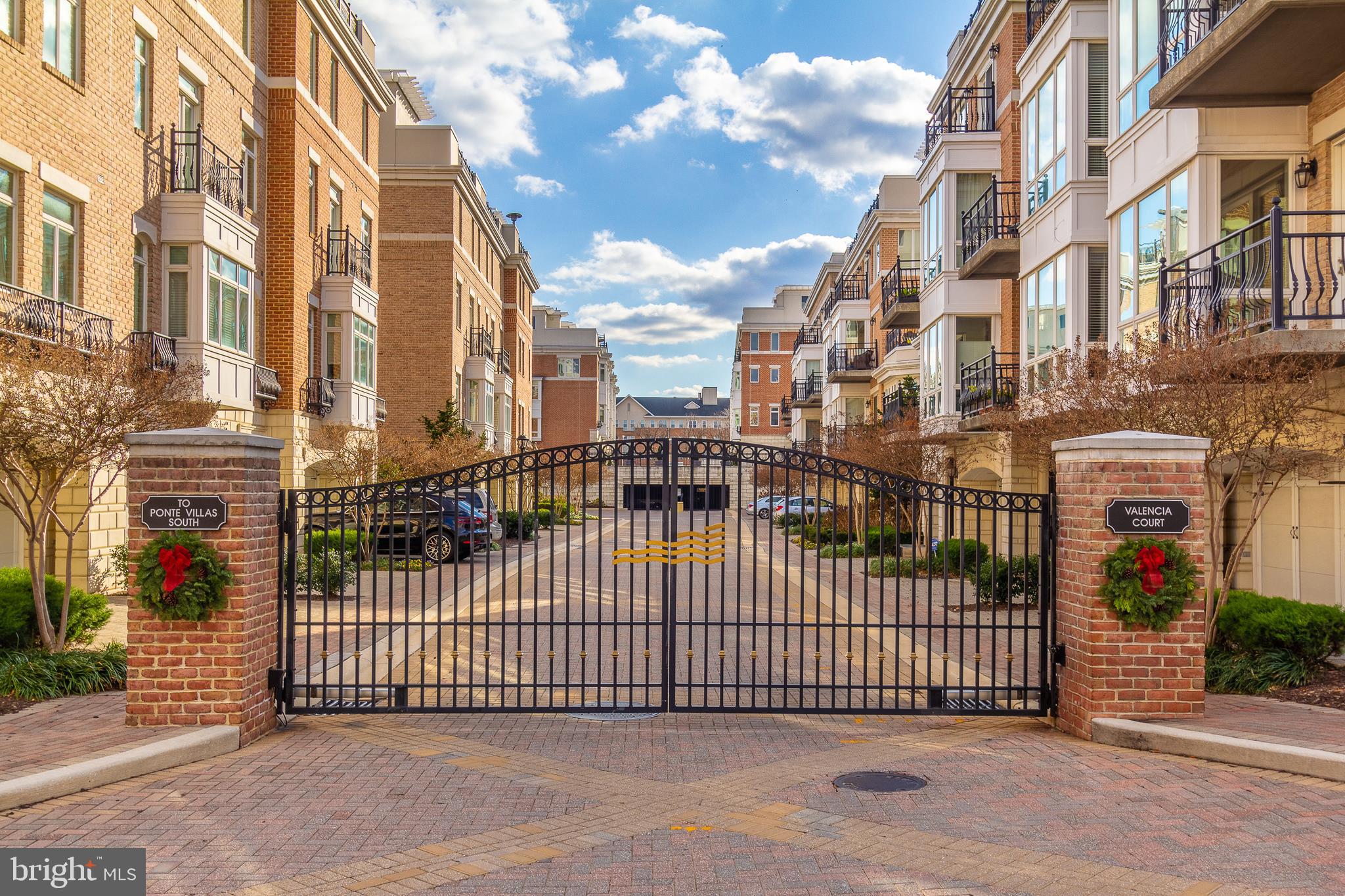 PIER HOMES AT HARBORVIEW - Residential Lease