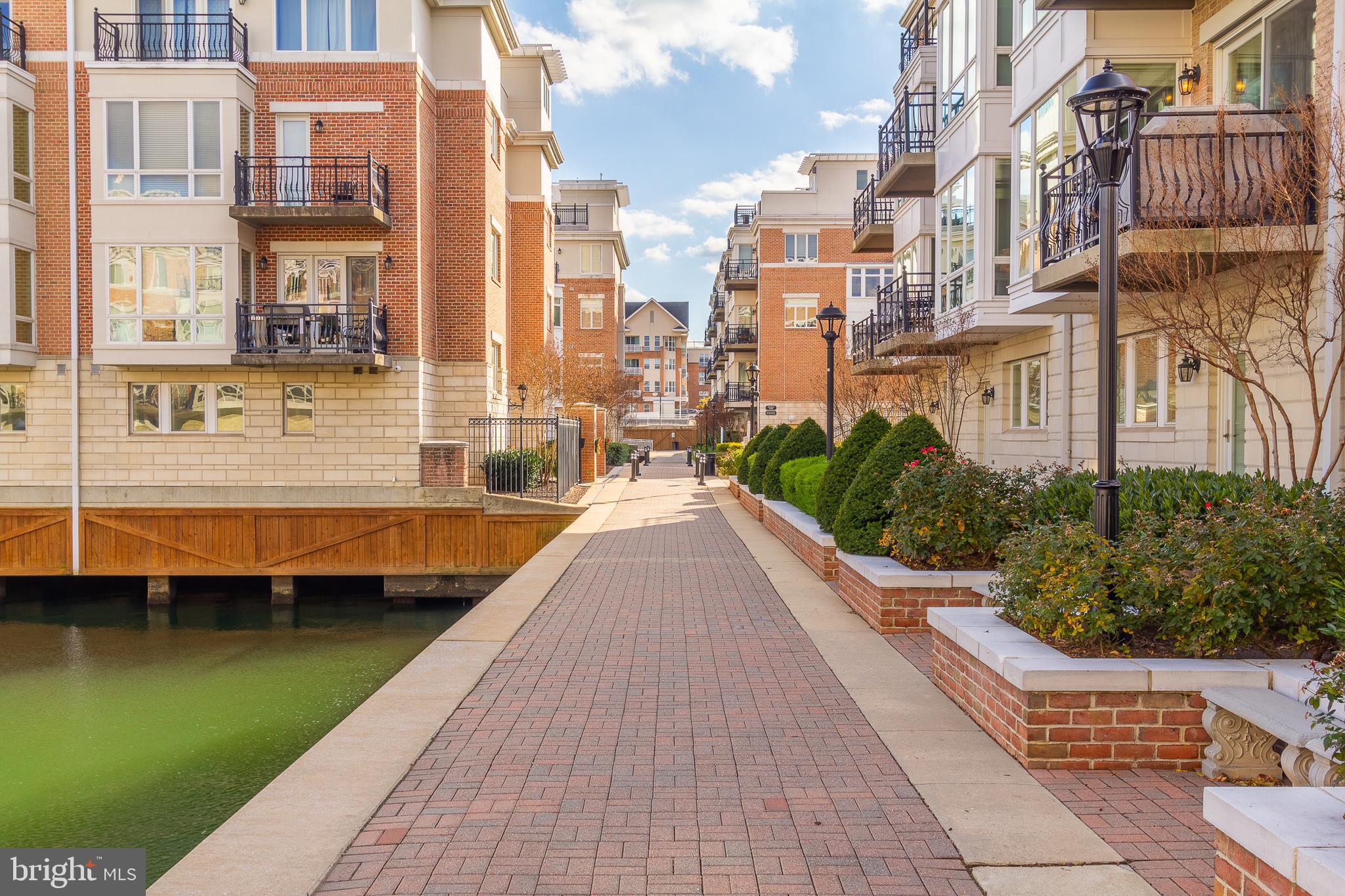 PIER HOMES AT HARBORVIEW - Residential Lease