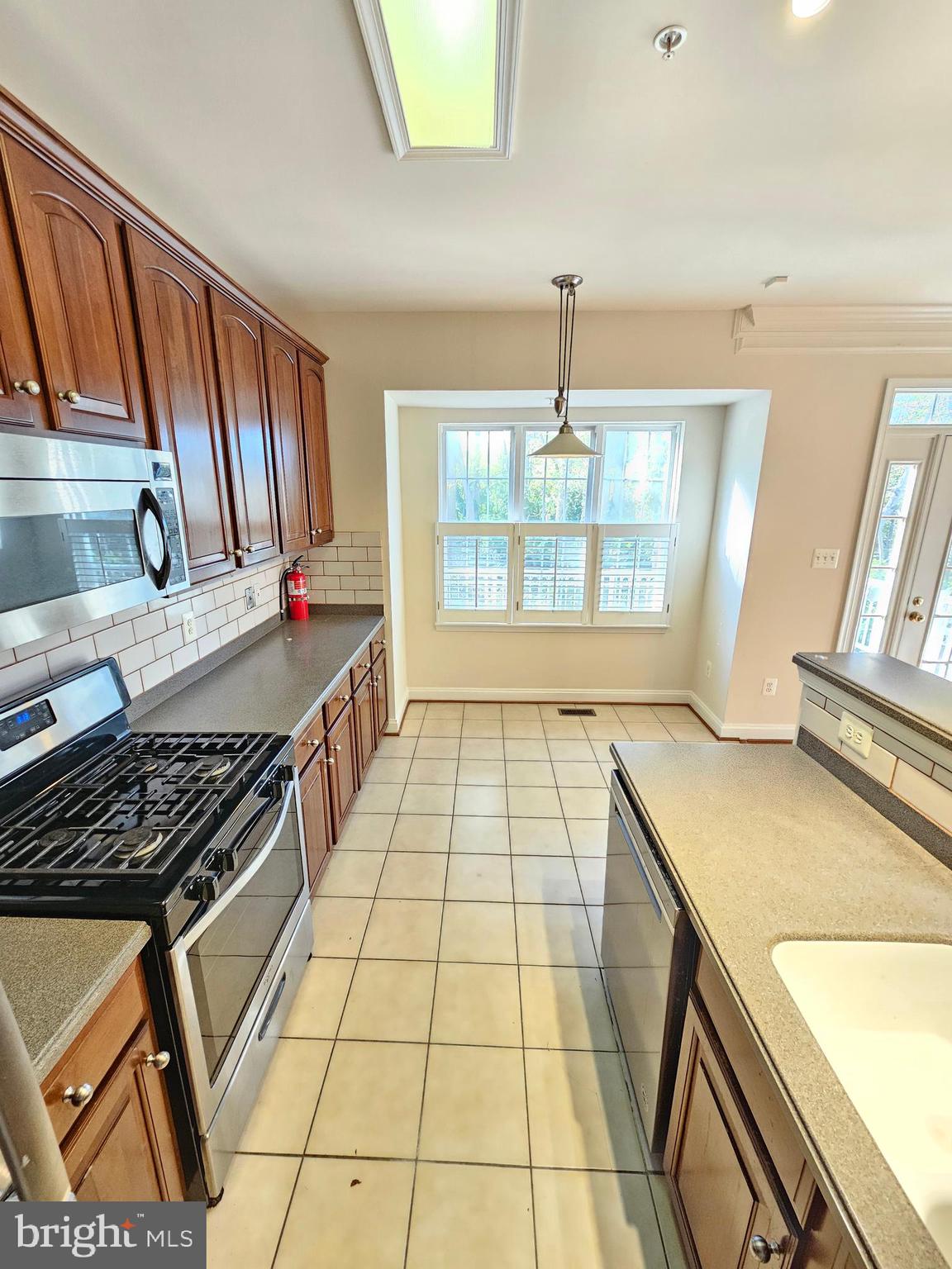 BELVEDERE GLEN - Residential Lease