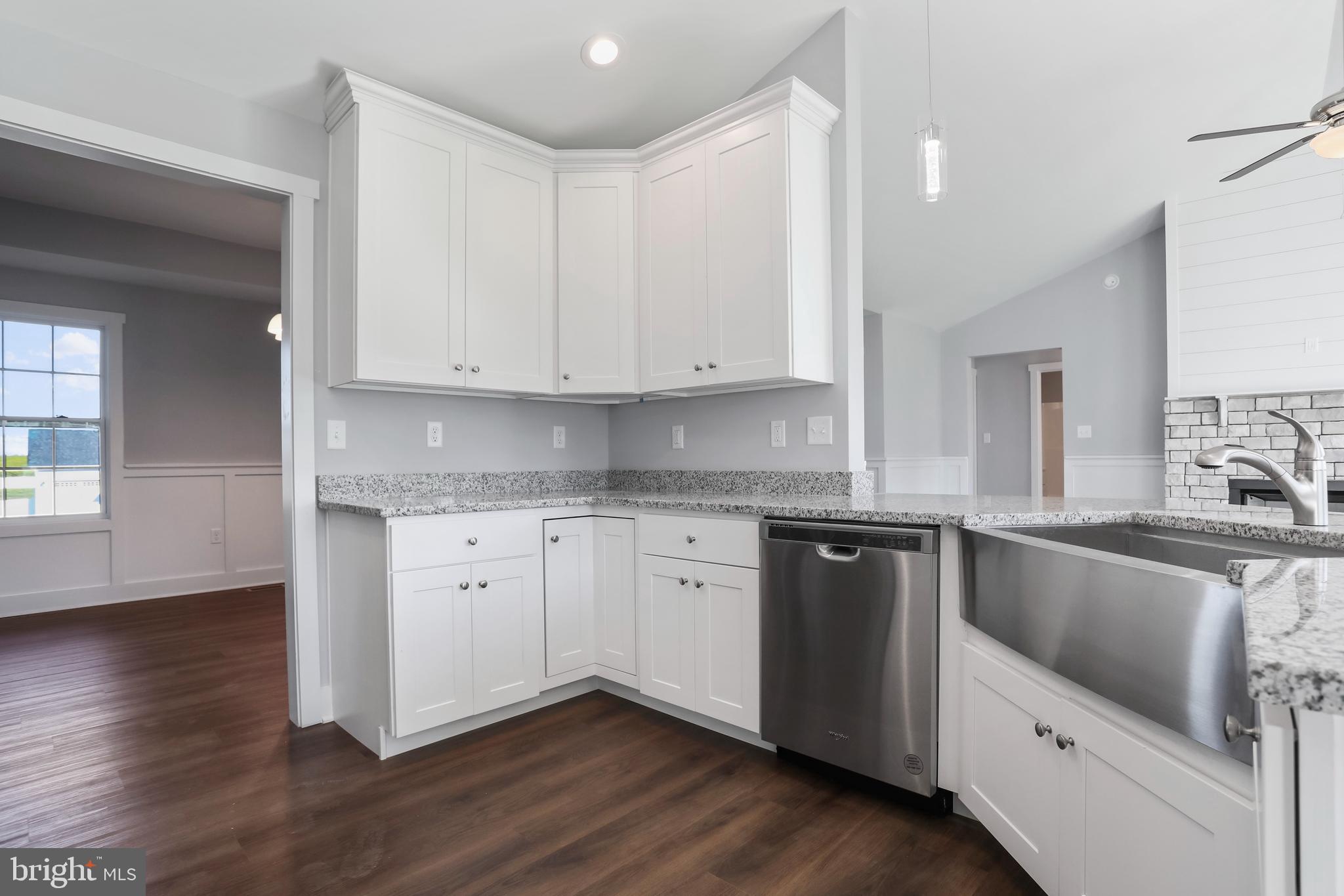 WOODBURY ESTATES - Residential