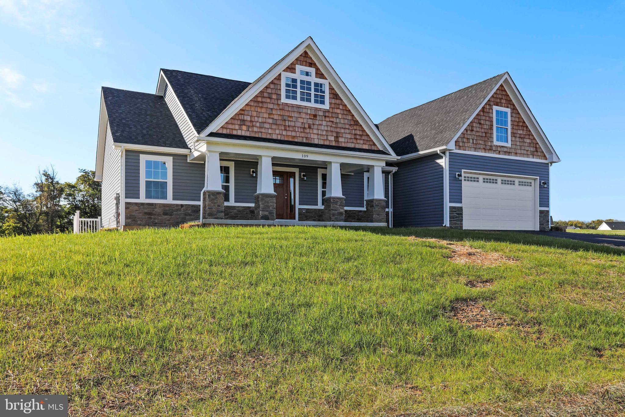 WOODBURY ESTATES - Residential