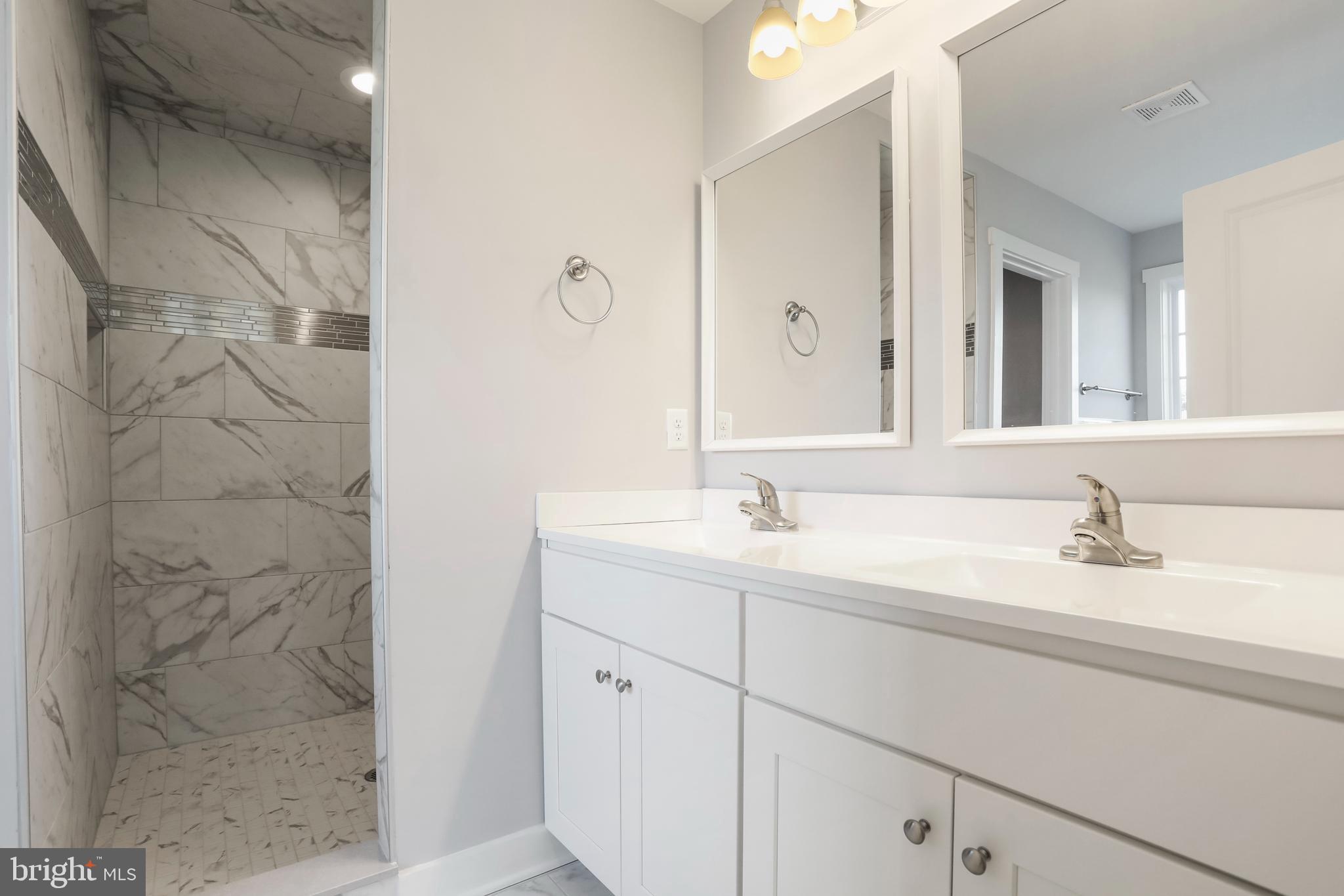 WOODBURY ESTATES - Residential