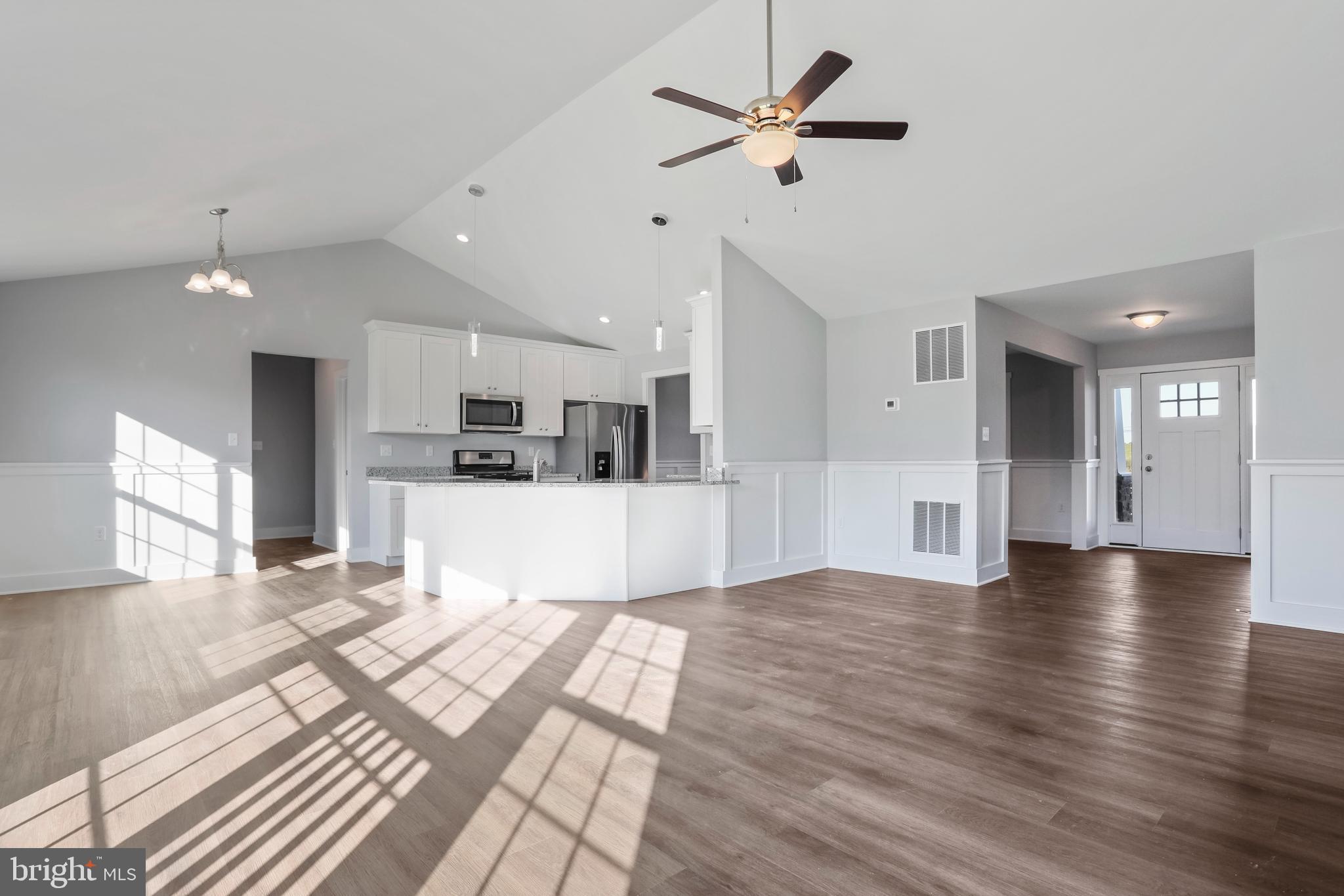 WOODBURY ESTATES - Residential