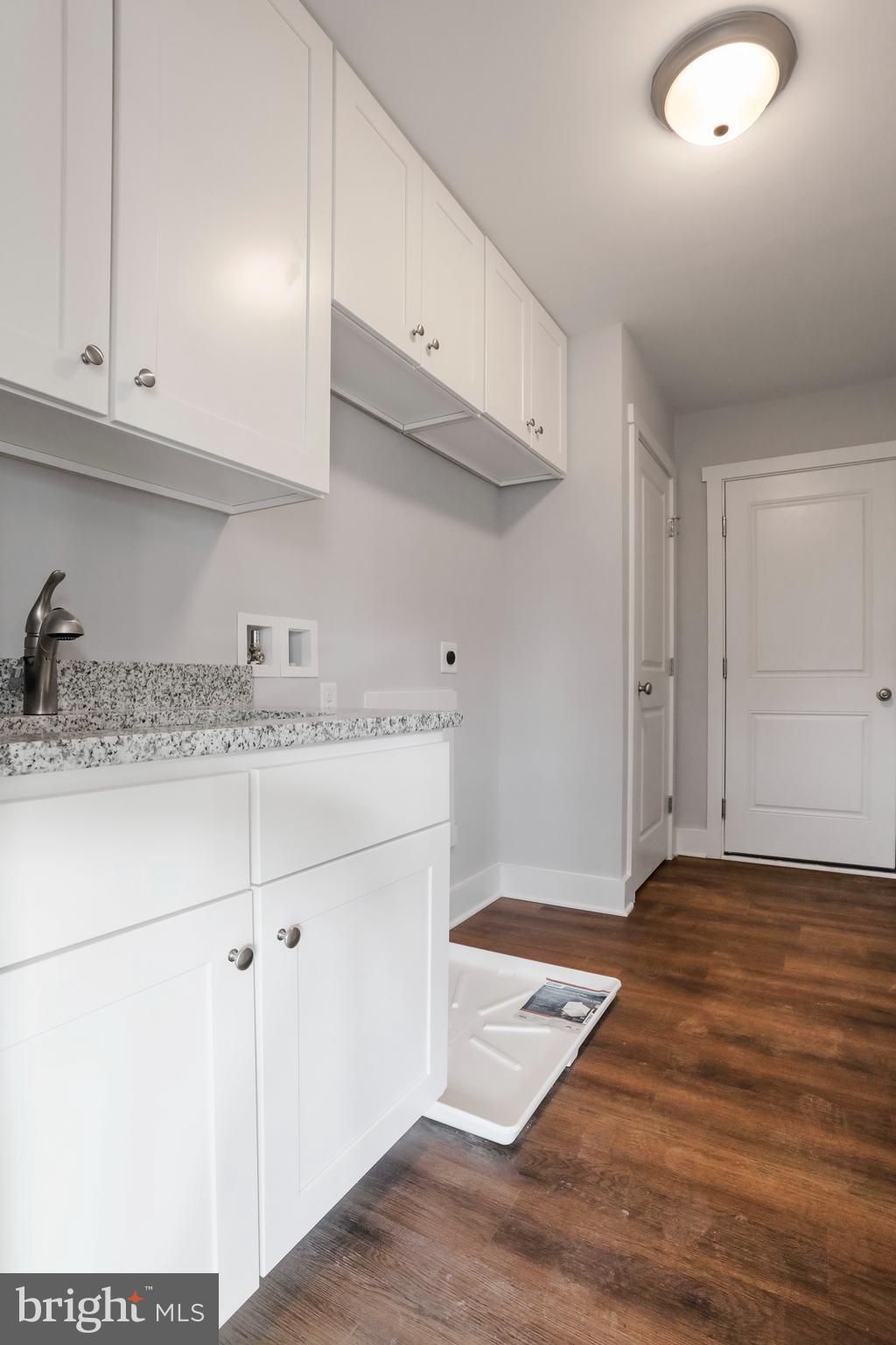 WOODBURY ESTATES - Residential