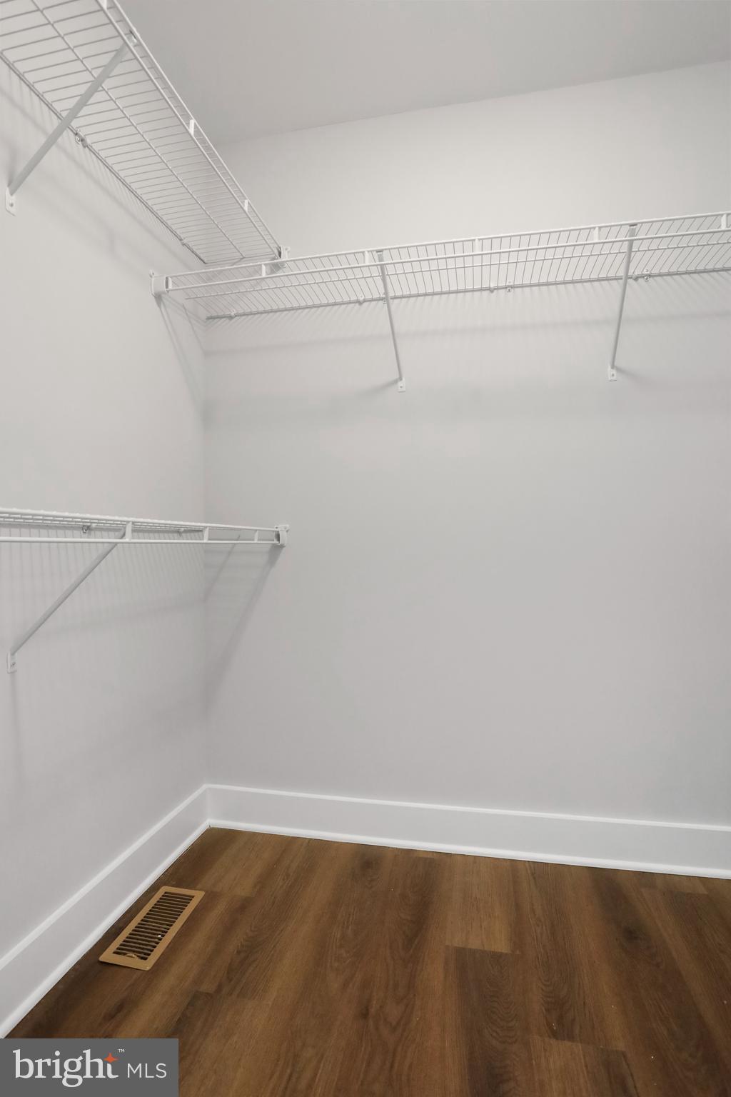 WOODBURY ESTATES - Residential