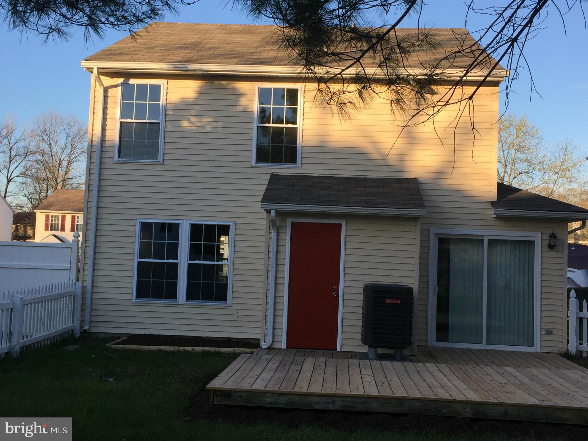 WILLOUGHBY WOODS - Residential