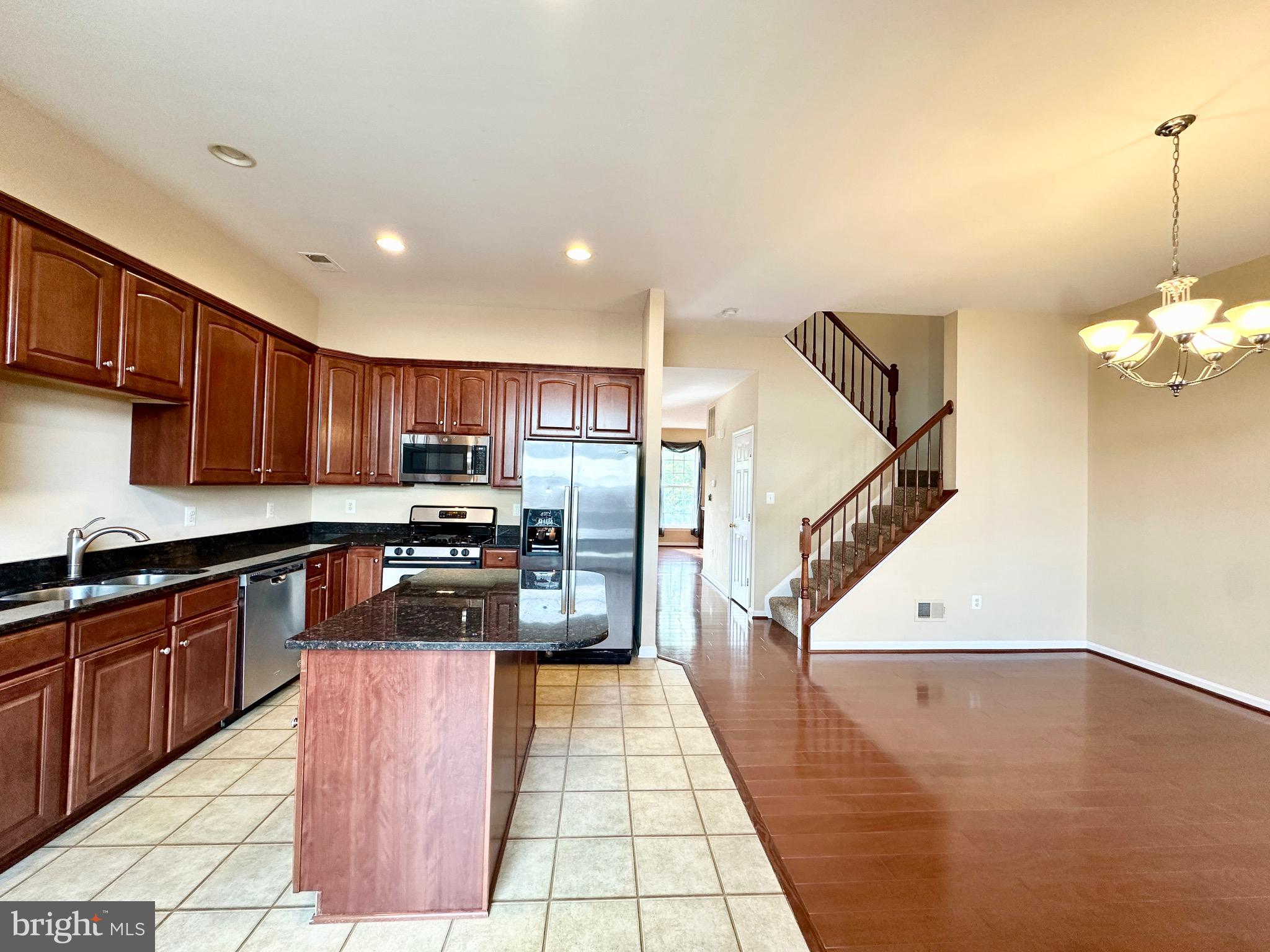 VILLAGE OF IDLEWILD - Residential Lease