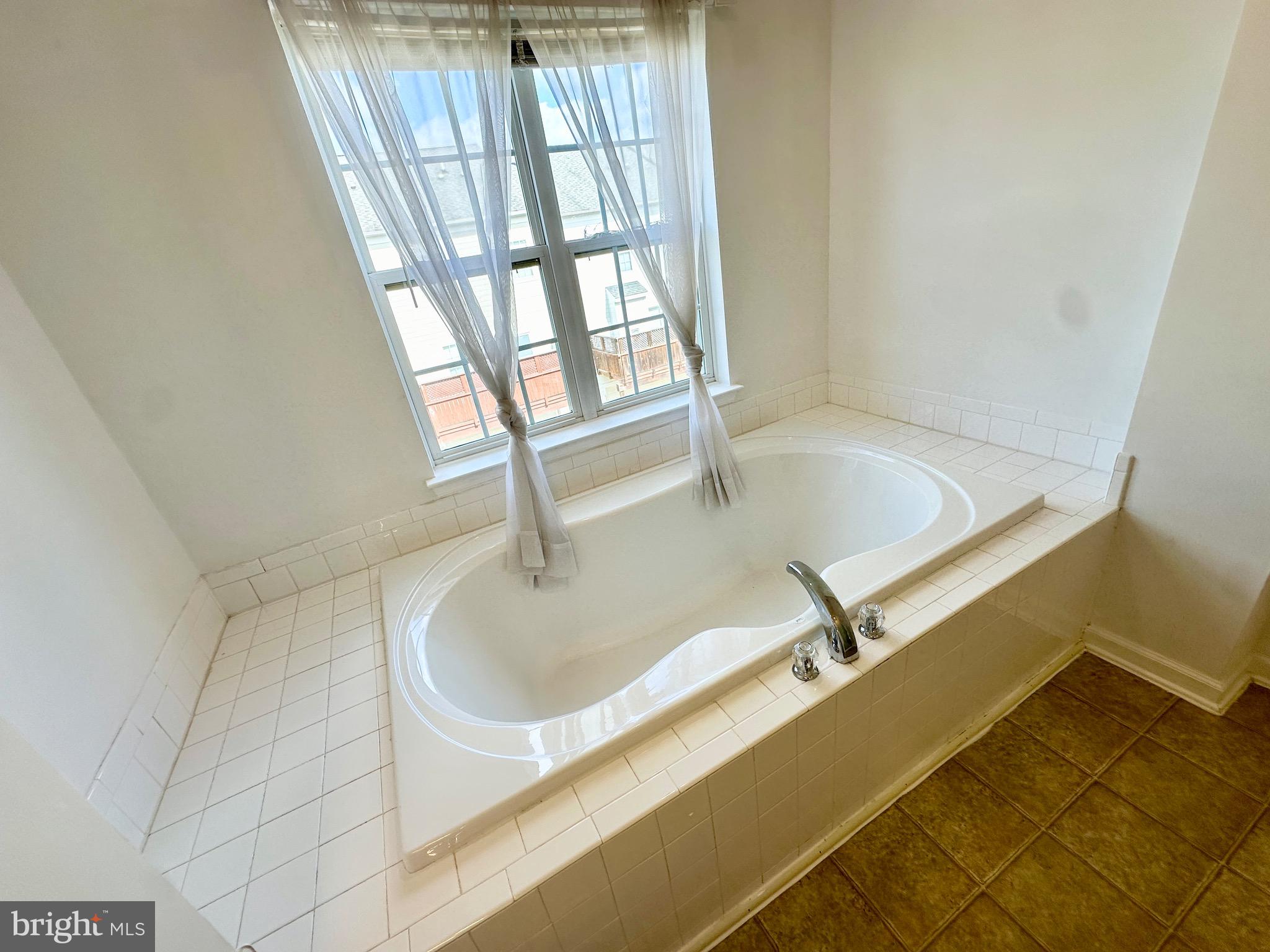 VILLAGE OF IDLEWILD - Residential Lease