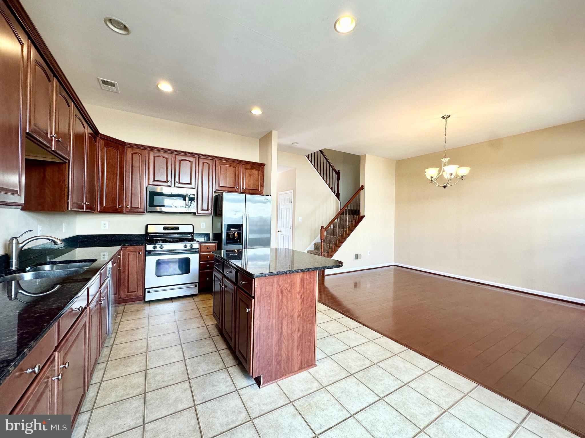 VILLAGE OF IDLEWILD - Residential Lease